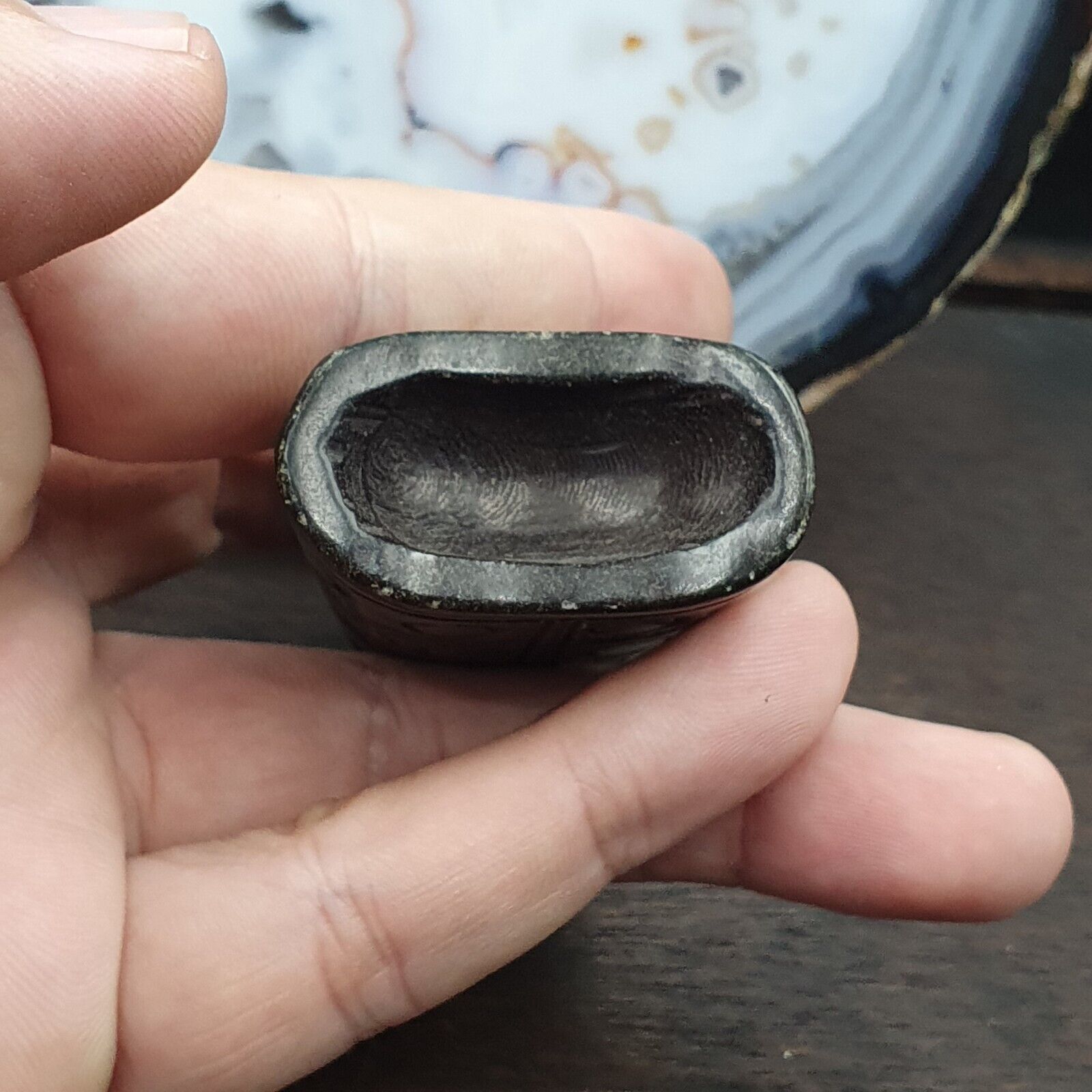 Antique Black Magnetic Stone mysterious animal carving Stone Bead Amulet MG-9-3