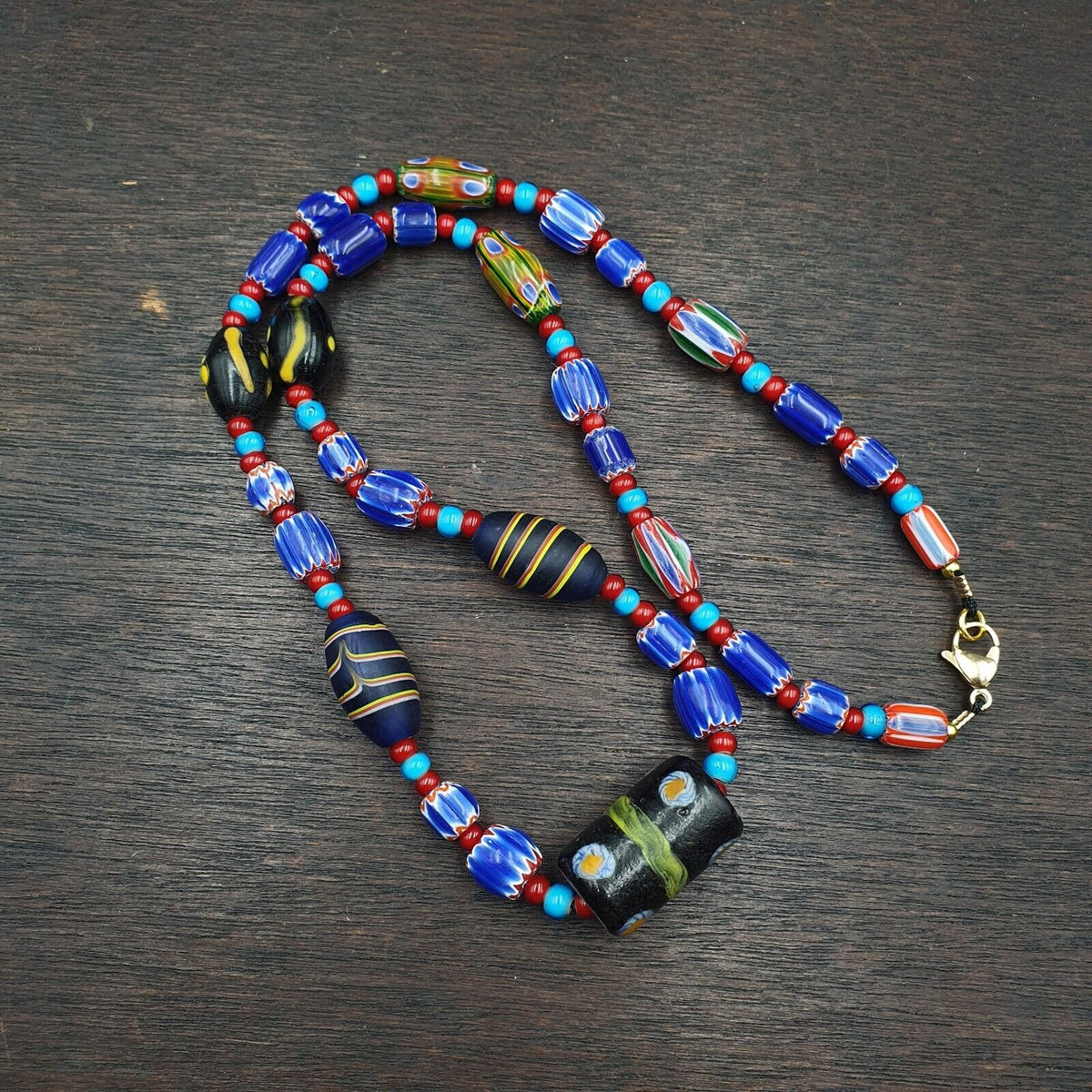 N97 Blue Chevron and White Heart Venetian Beads African Glass Beads Necklace