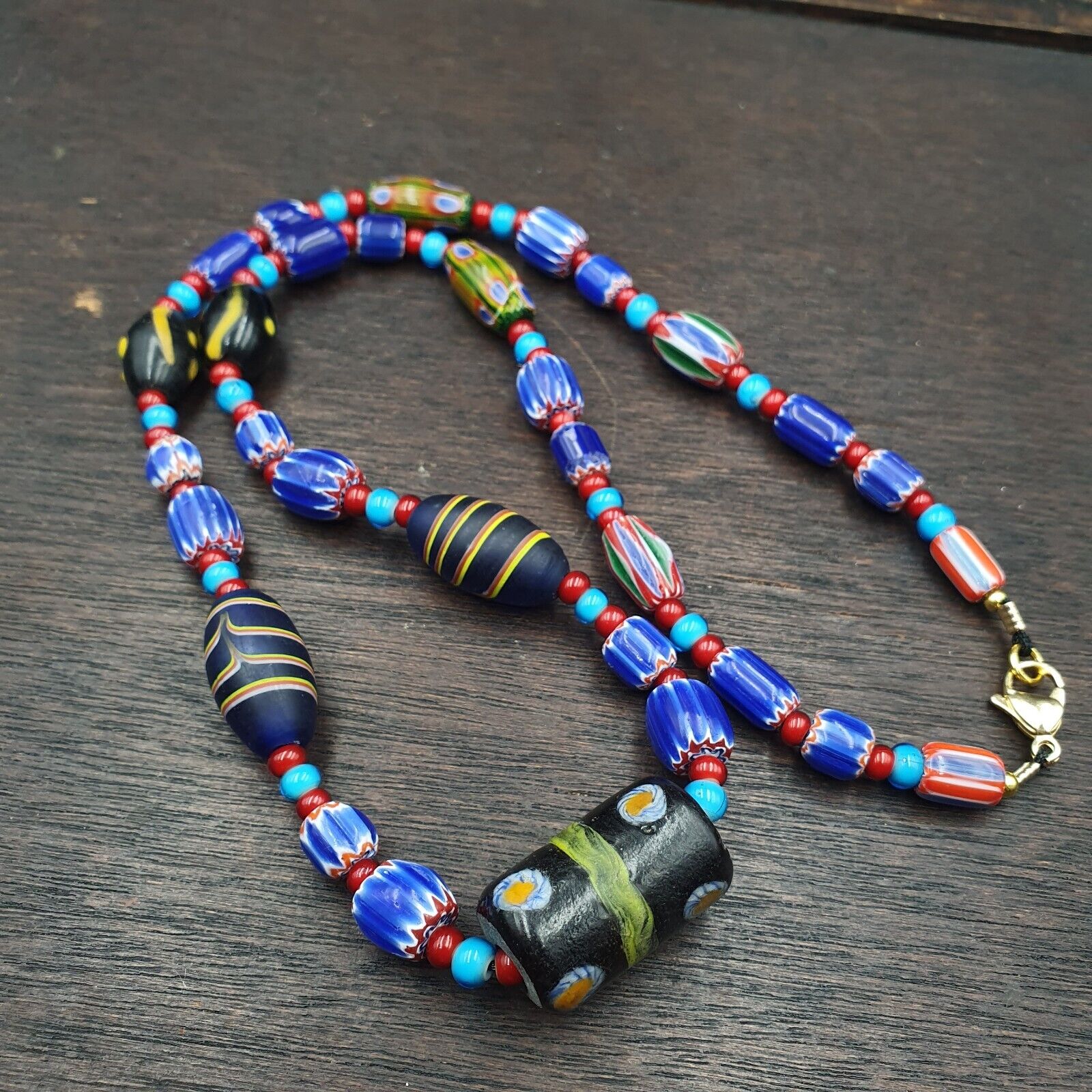 N97 Blue Chevron and White Heart Venetian Beads African Glass Beads Necklace
