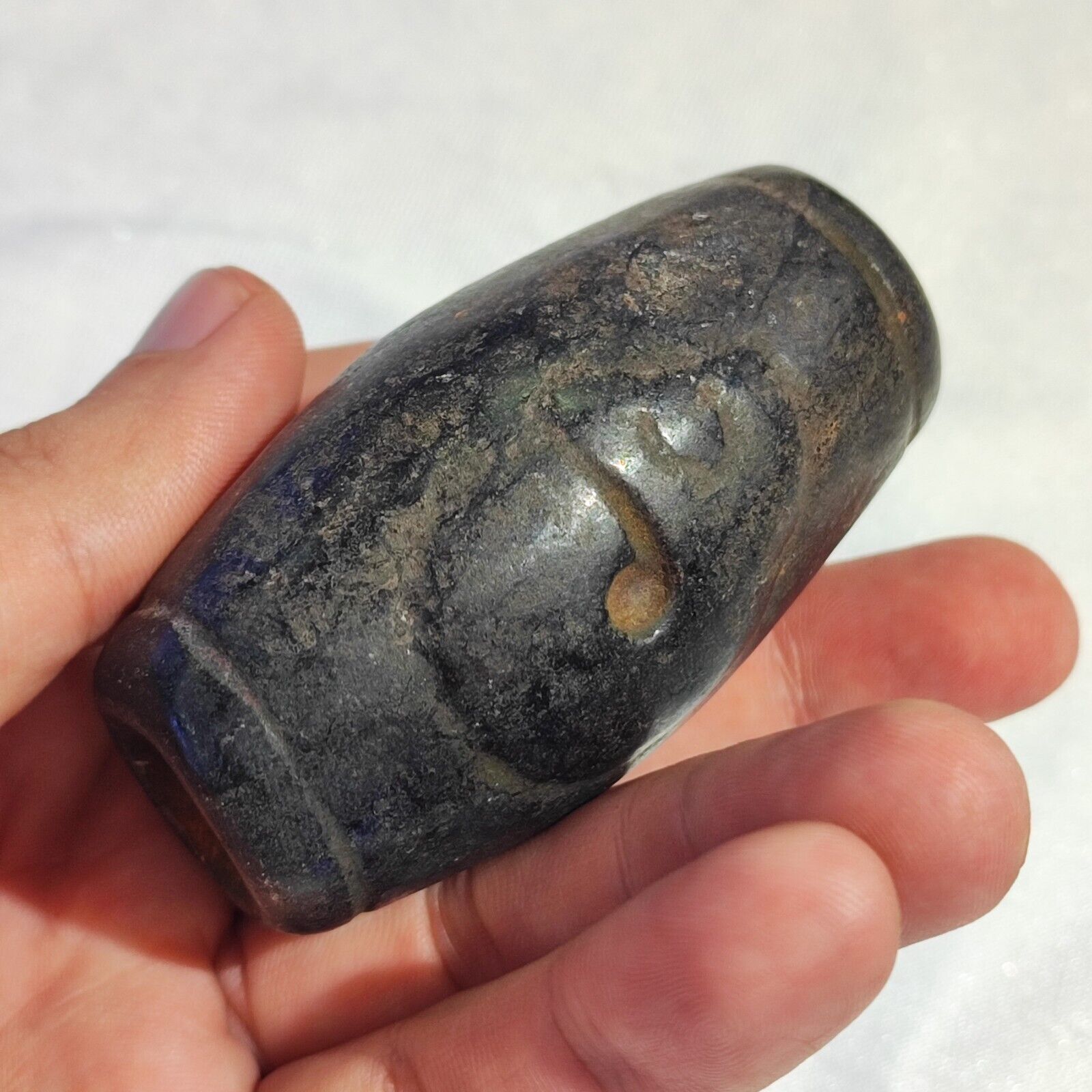 Antique Black Magnetic Stone mysterious animal carving Stone Bead Amulet MG-9-15
