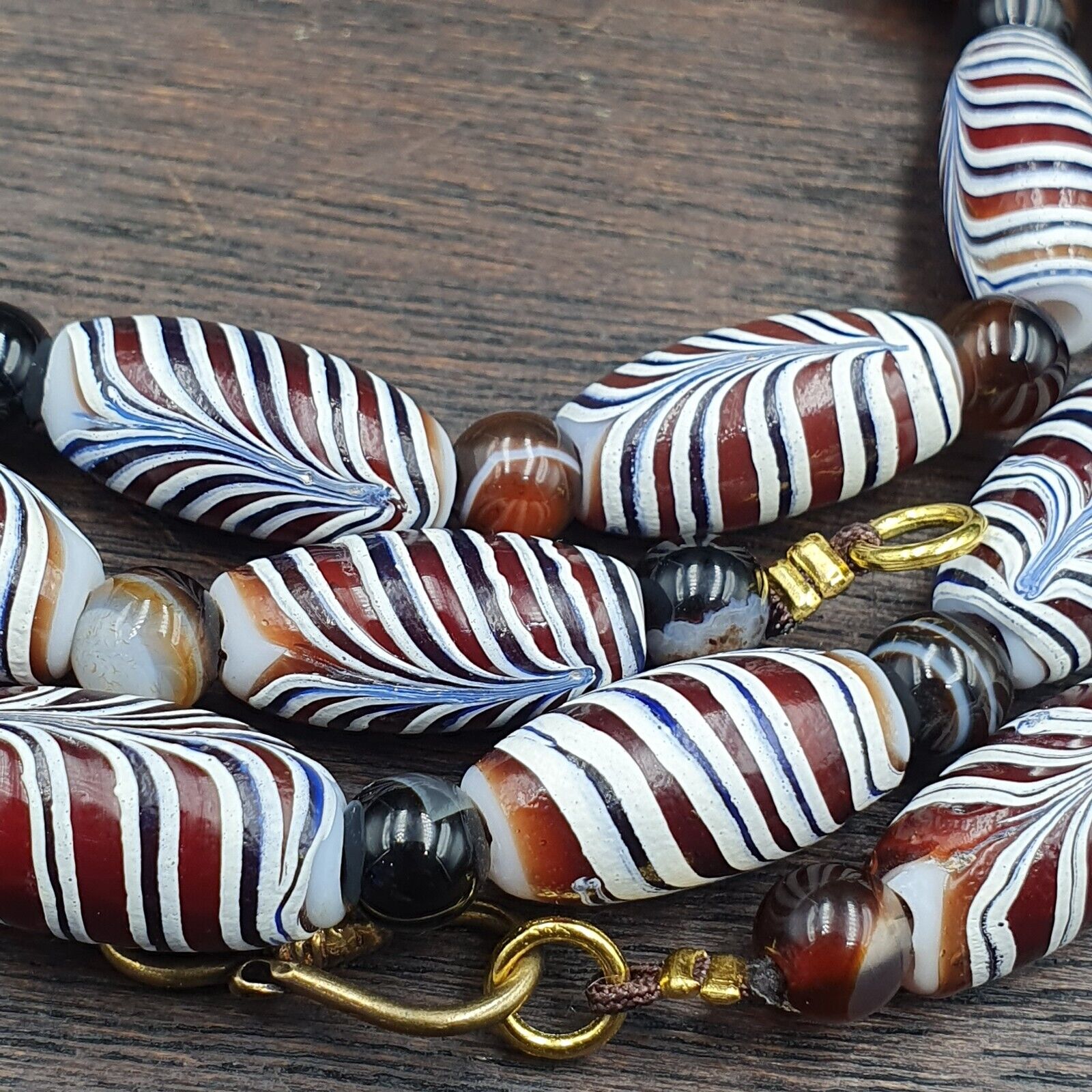 Set Of Vintage Feather pattern & Agate Beads 18x9.5MM  24" Necklace and bracelet