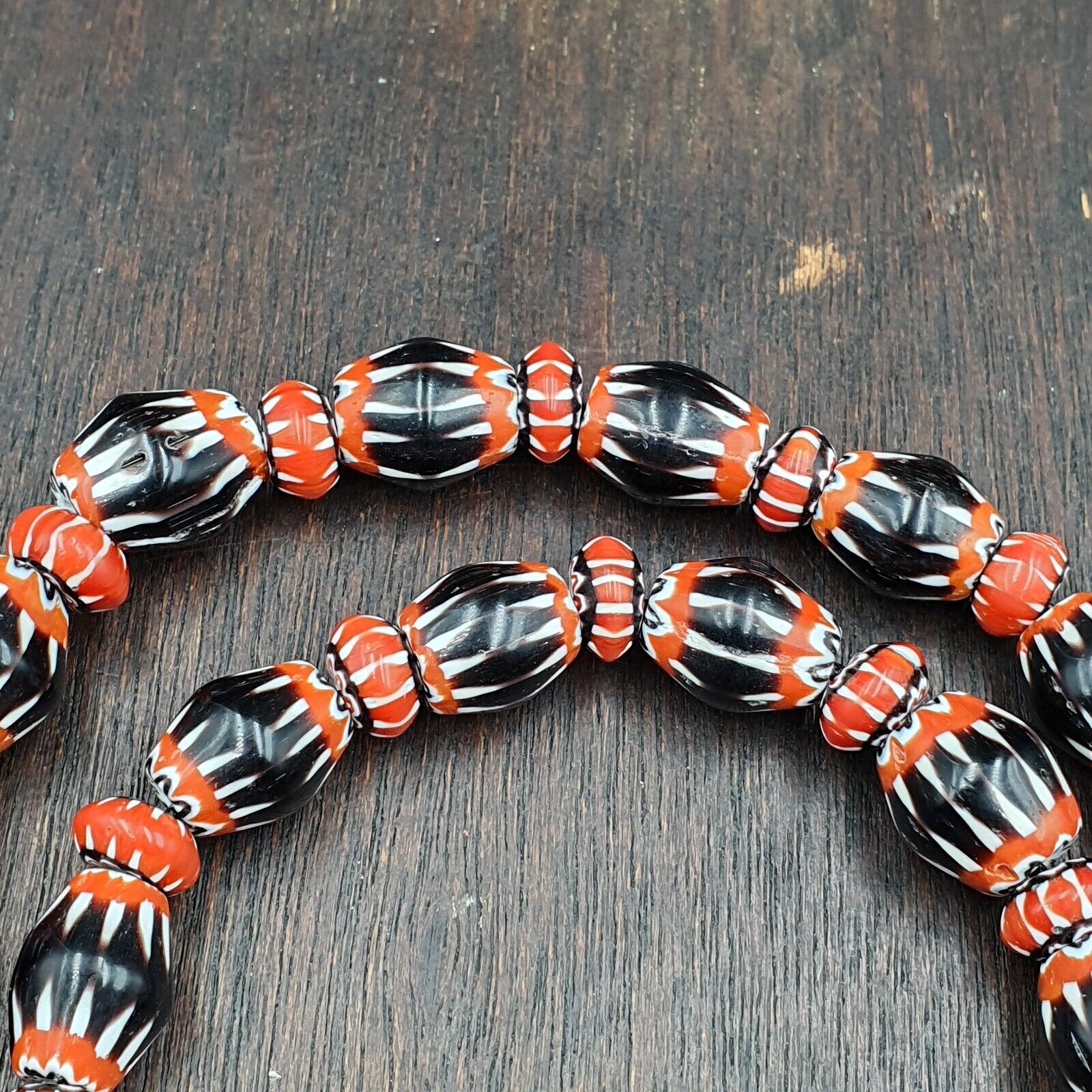 Vintage Black Chevron Venetian Style Multilayers Glass Beads Necklace CHB-1