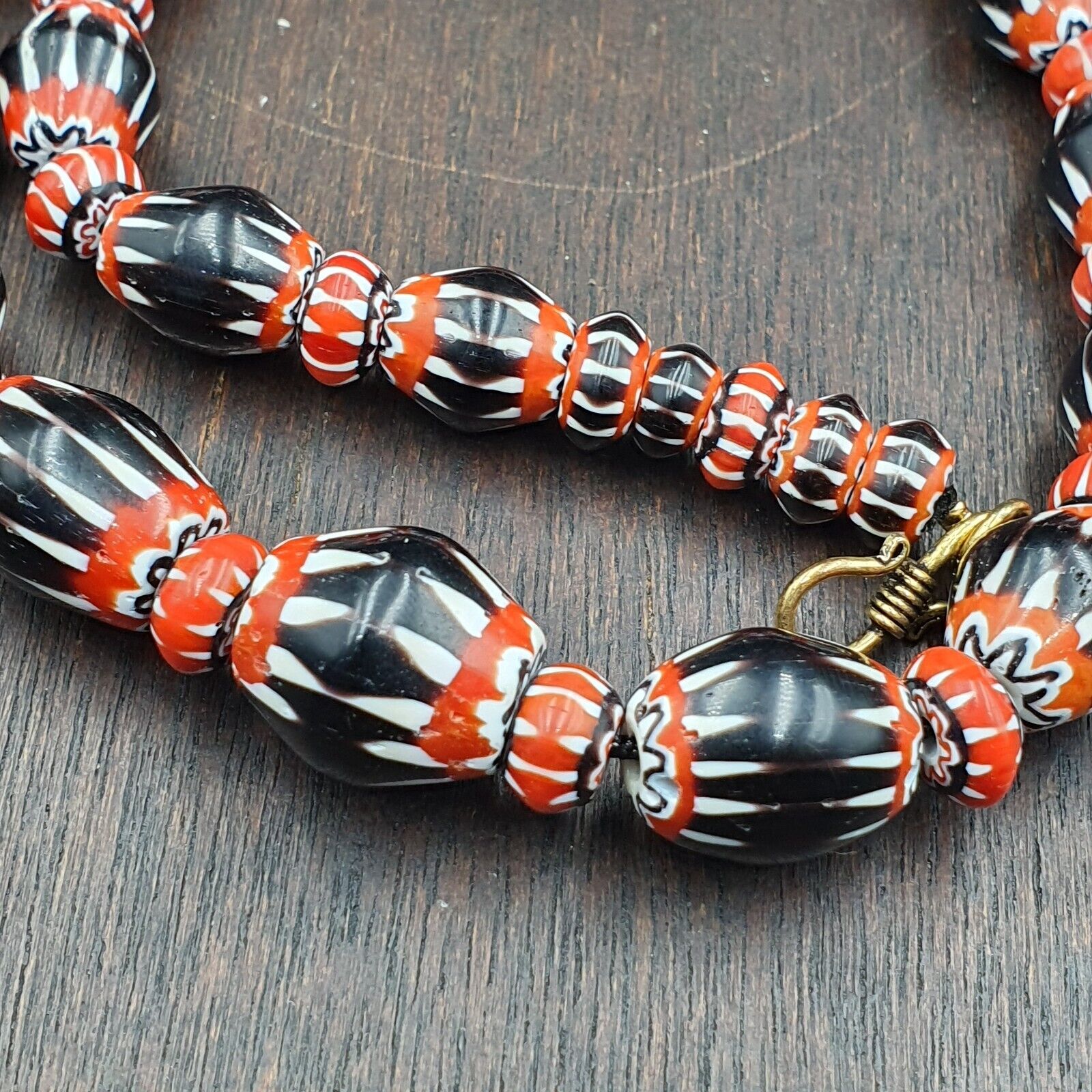 Vintage Black Chevron Venetian Style Multilayers Glass Beads Necklace CHB-1