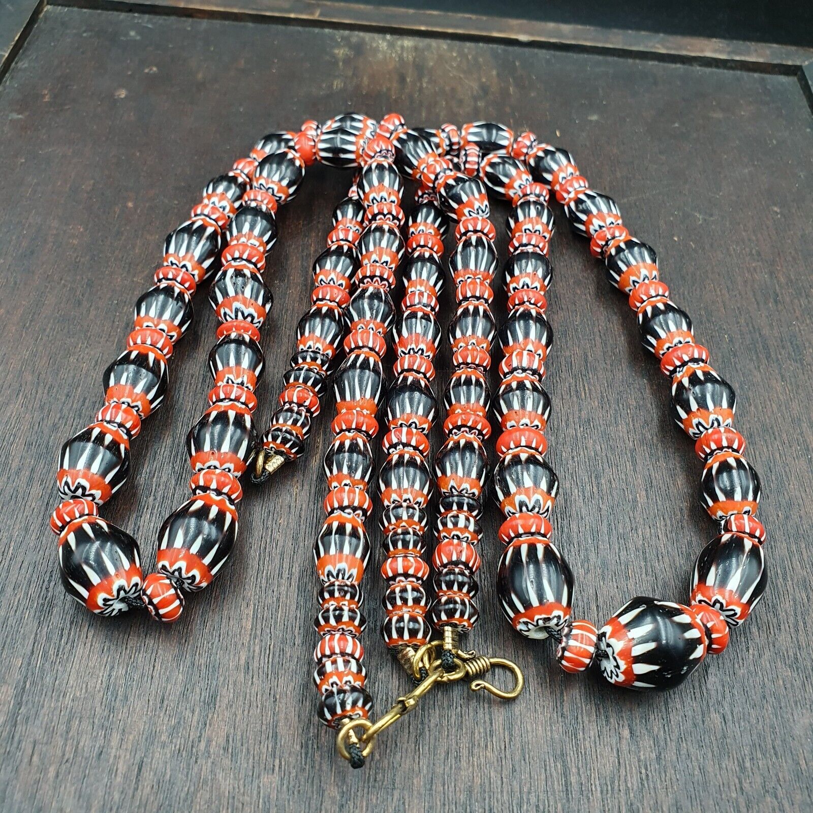 Vintage Black Chevron Venetian Style Multilayers Glass Beads Necklace CHB-1