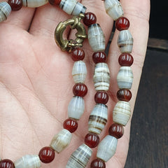 Antique Bactrian White Stripes Agate Middle Eastern Agate Beads necklace