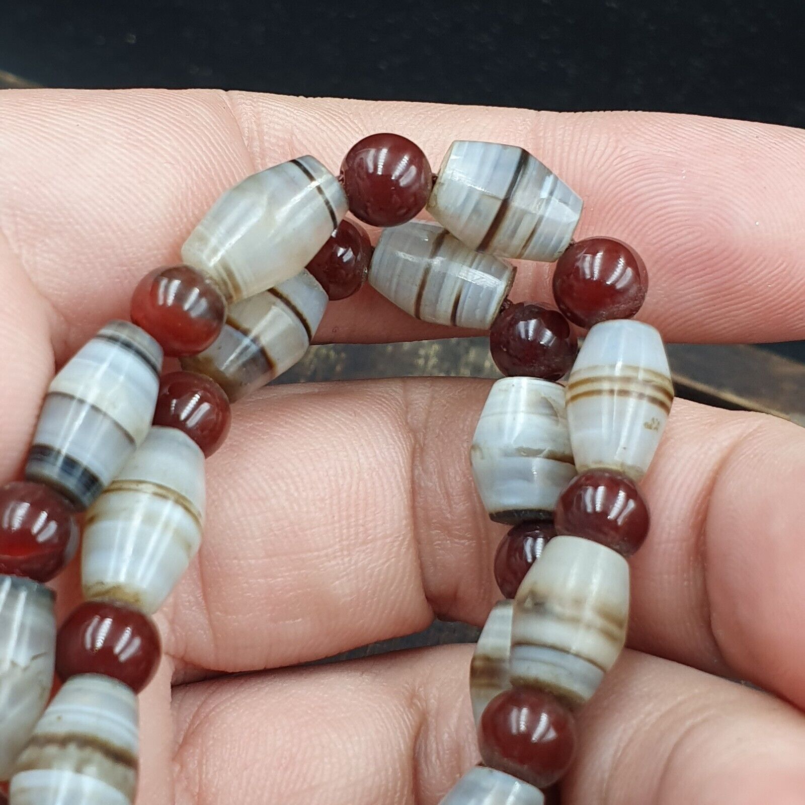 Antique Bactrian White Stripes Agate Middle Eastern Agate Beads necklace