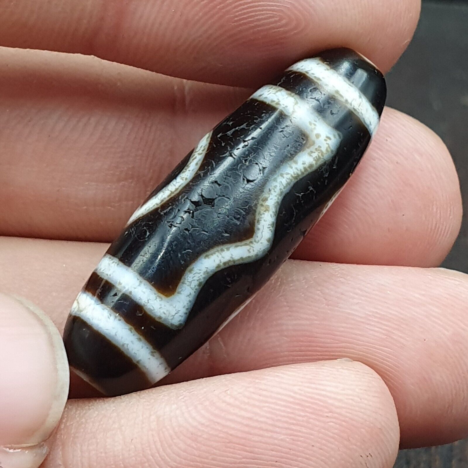 Old Indo Tibetan Agate 3 Diamond Eyes lines Agate stone Dzi Bead Amulet