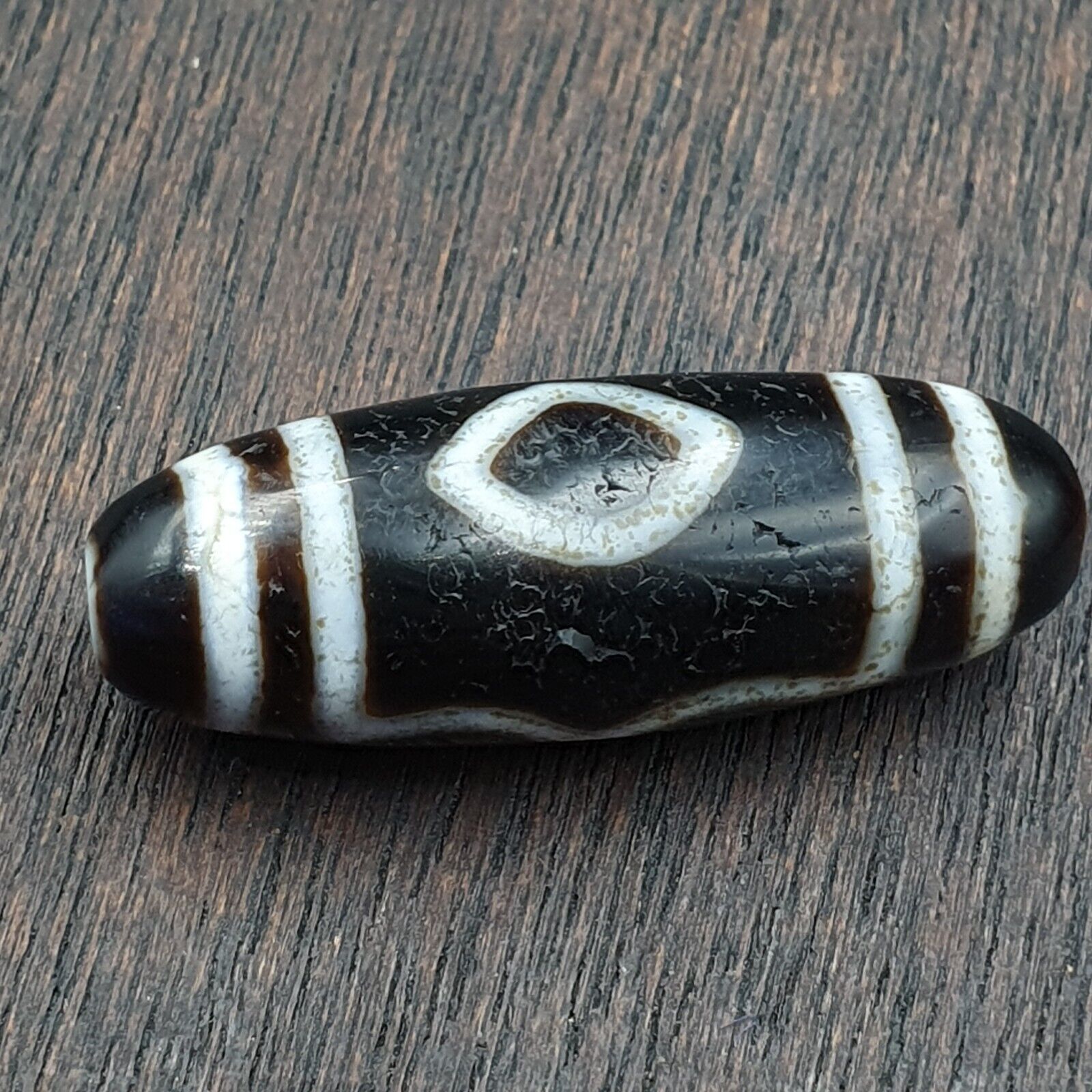 Old Indo Tibetan Agate 3 Diamond Eyes lines Agate stone Dzi Bead Amulet