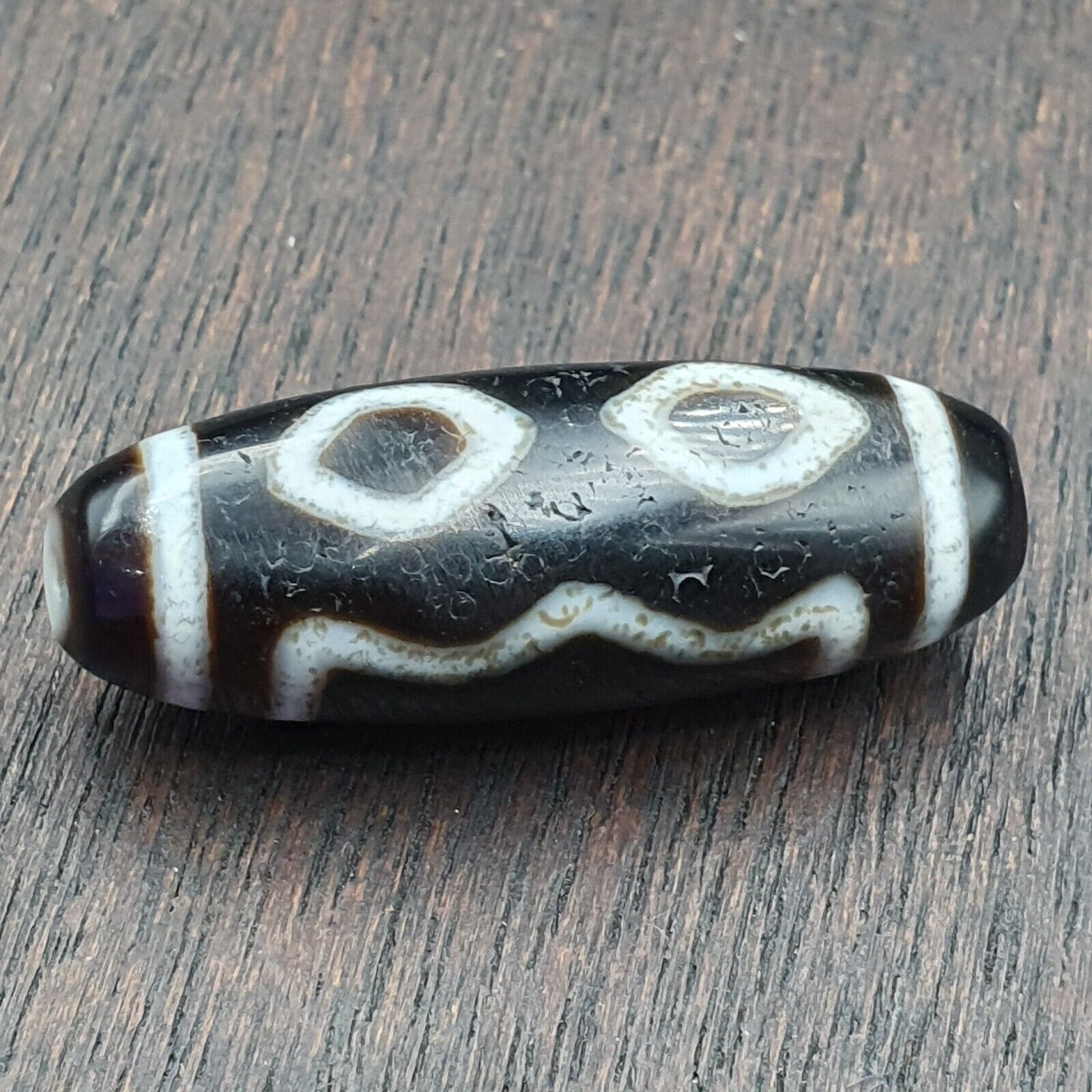 Old Indo Tibetan Agate 3 Diamond Eyes lines Agate stone Dzi Bead Amulet