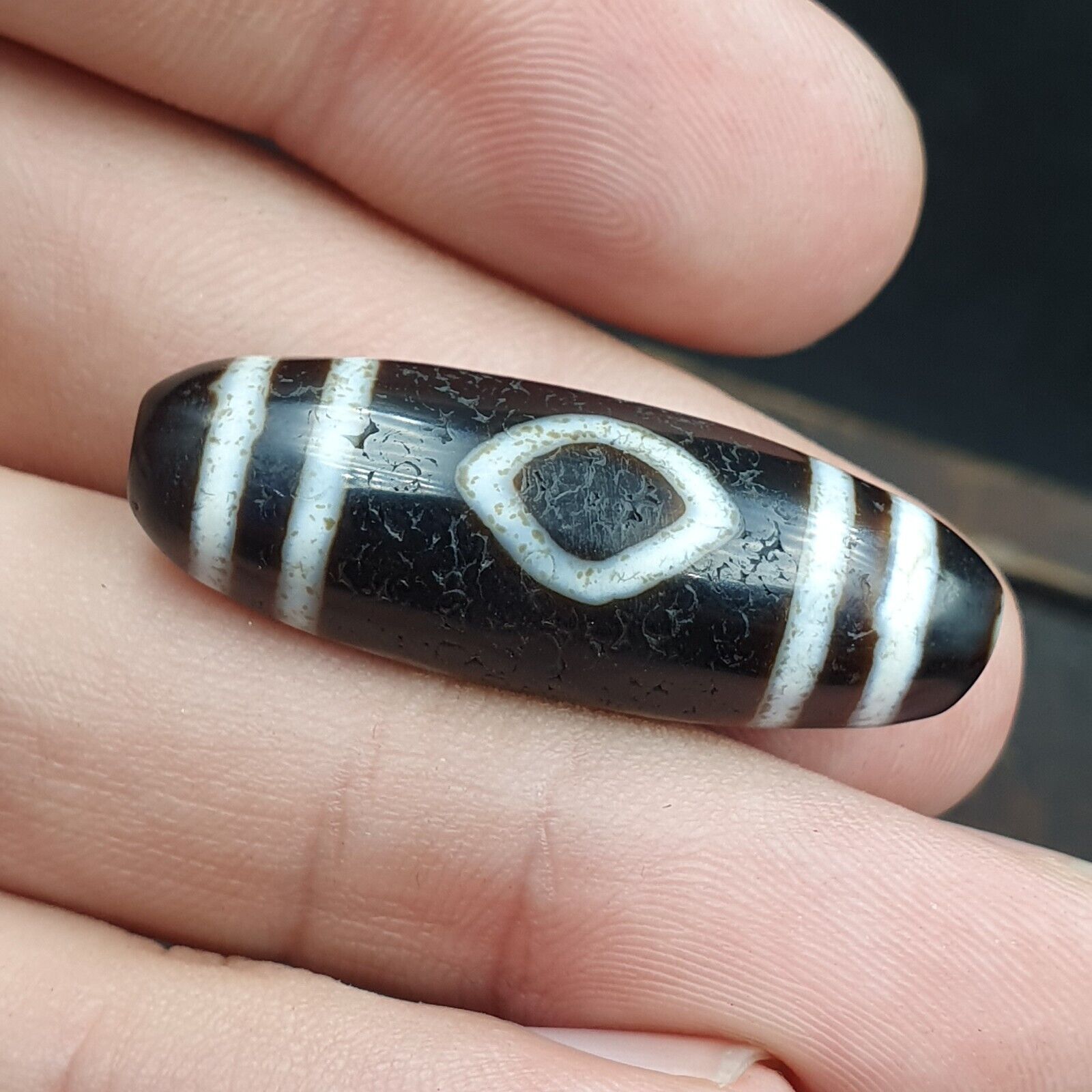 Old Indo Tibetan Agate 3 Diamond Eyes lines Agate stone Dzi Bead Amulet