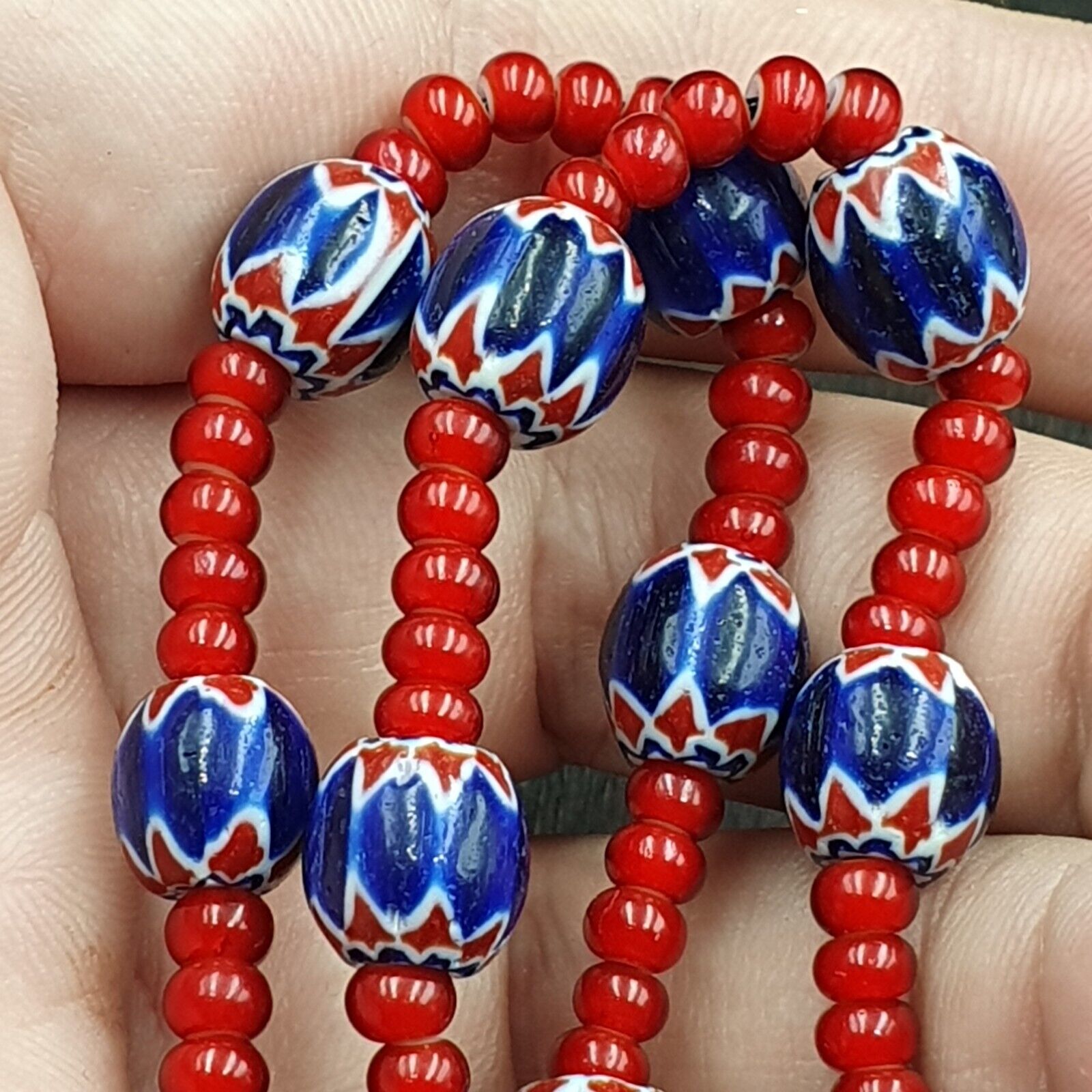 Vintage Chevrons & White Heart Venetian Multilayers Glass Beads Necklace N-315