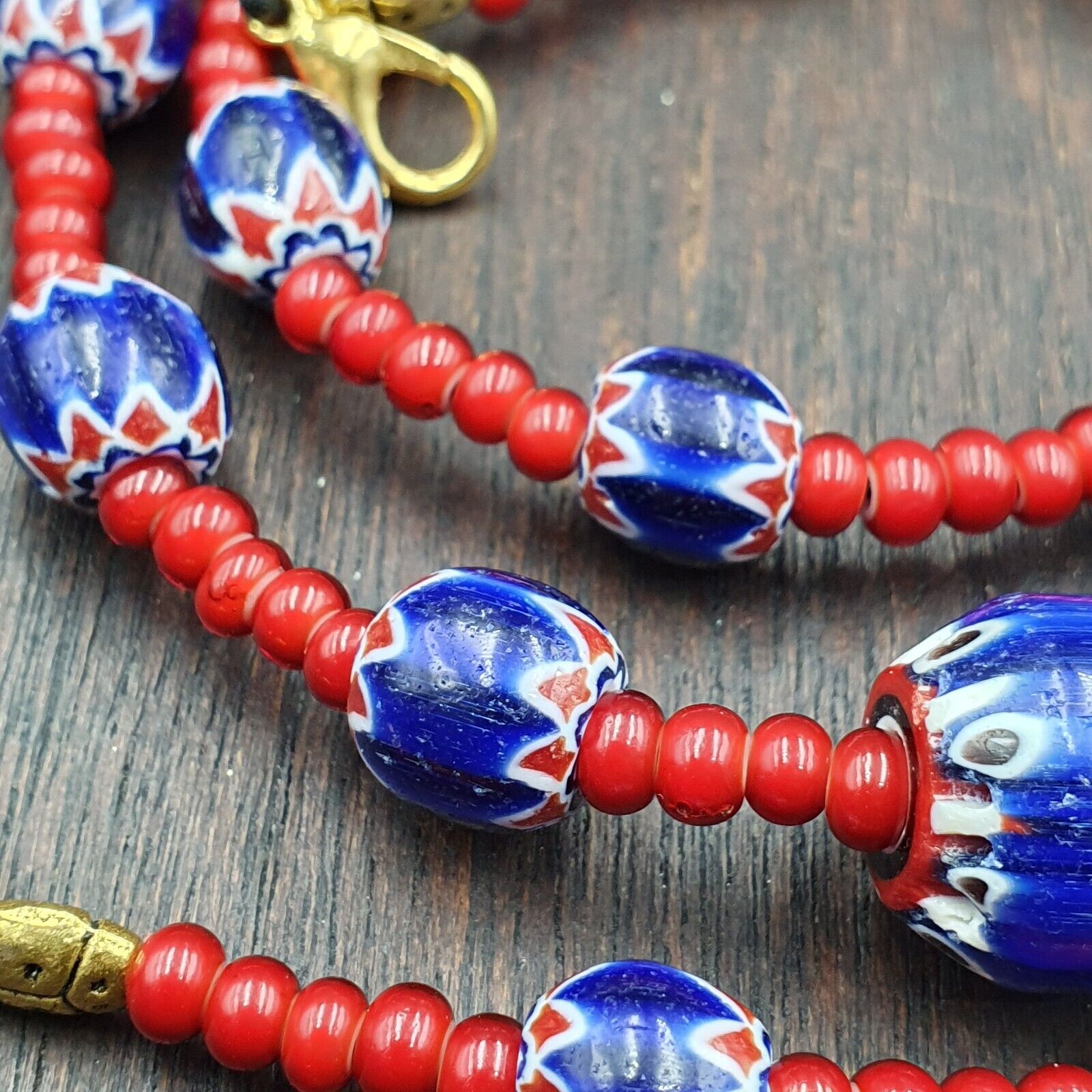 Vintage Chevrons & White Heart Venetian Multilayers Glass Beads Necklace N-315