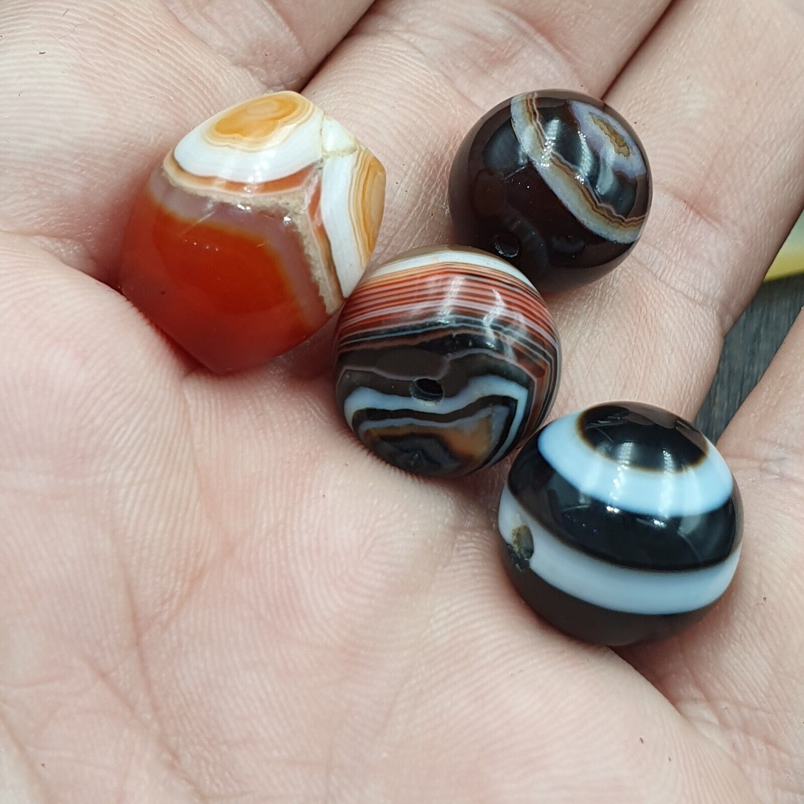 Antique Old Yemeni Agate vintage Tibetan Himalayan Eye Agate Bead Lot 10 Pcs
