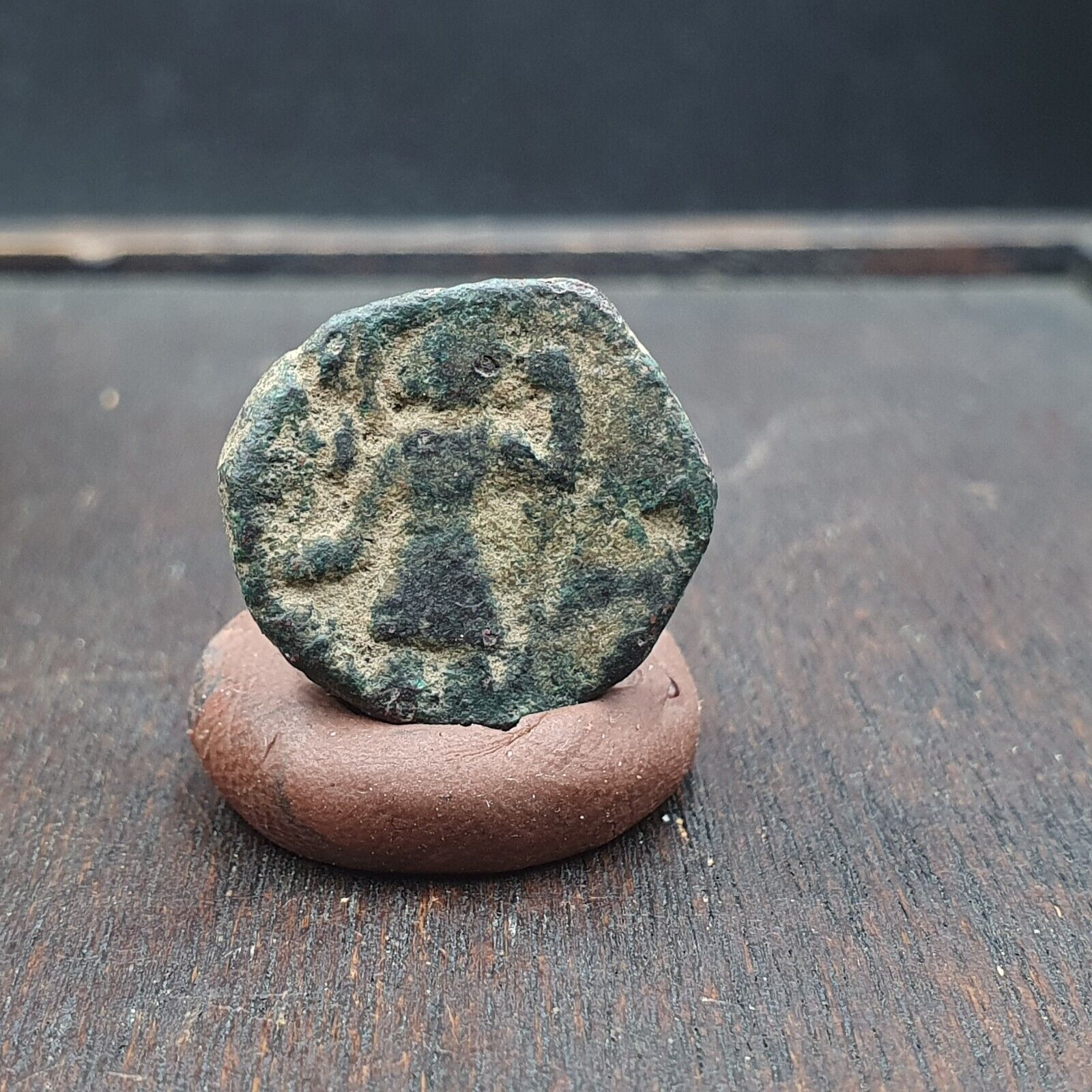 ANCIENT GREEK ROMAN BYZANTINE KUSHAN Coin Green Patina coin CN-8y