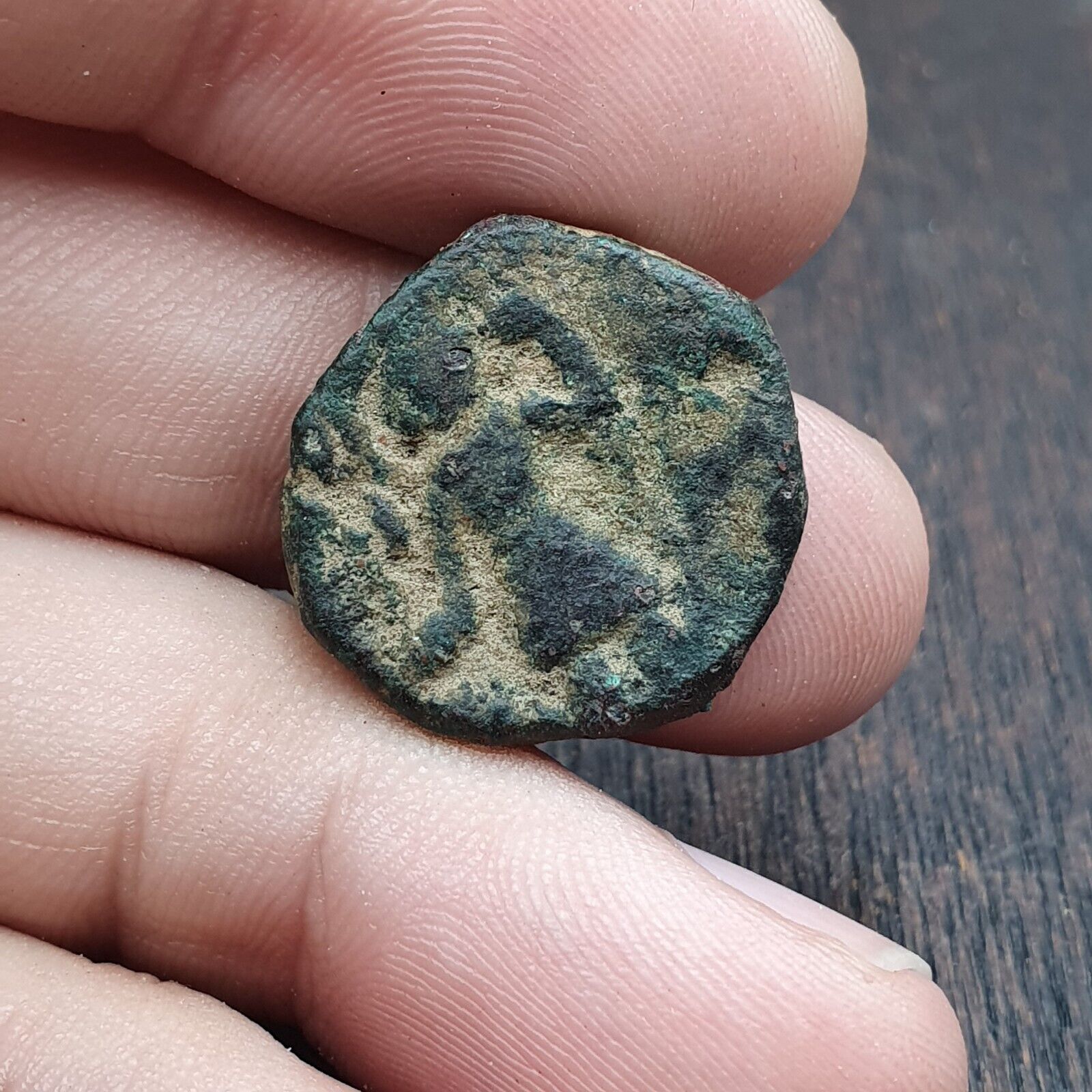 ANCIENT GREEK ROMAN BYZANTINE KUSHAN Coin Green Patina coin CN-8y