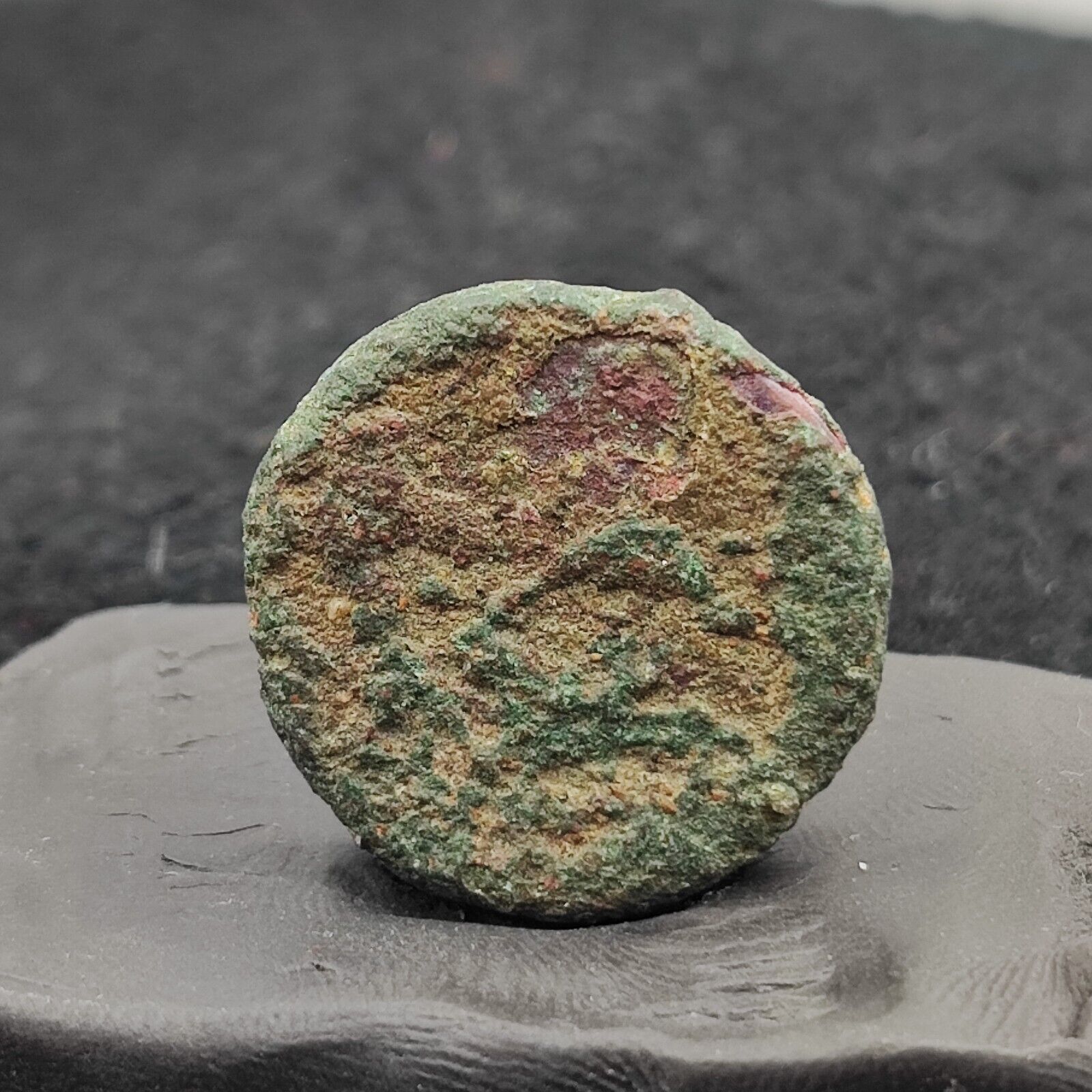 Ancient Antique Rare Indo Greco Greek Kushan Bronze Coin (155-189AD) C-2Y