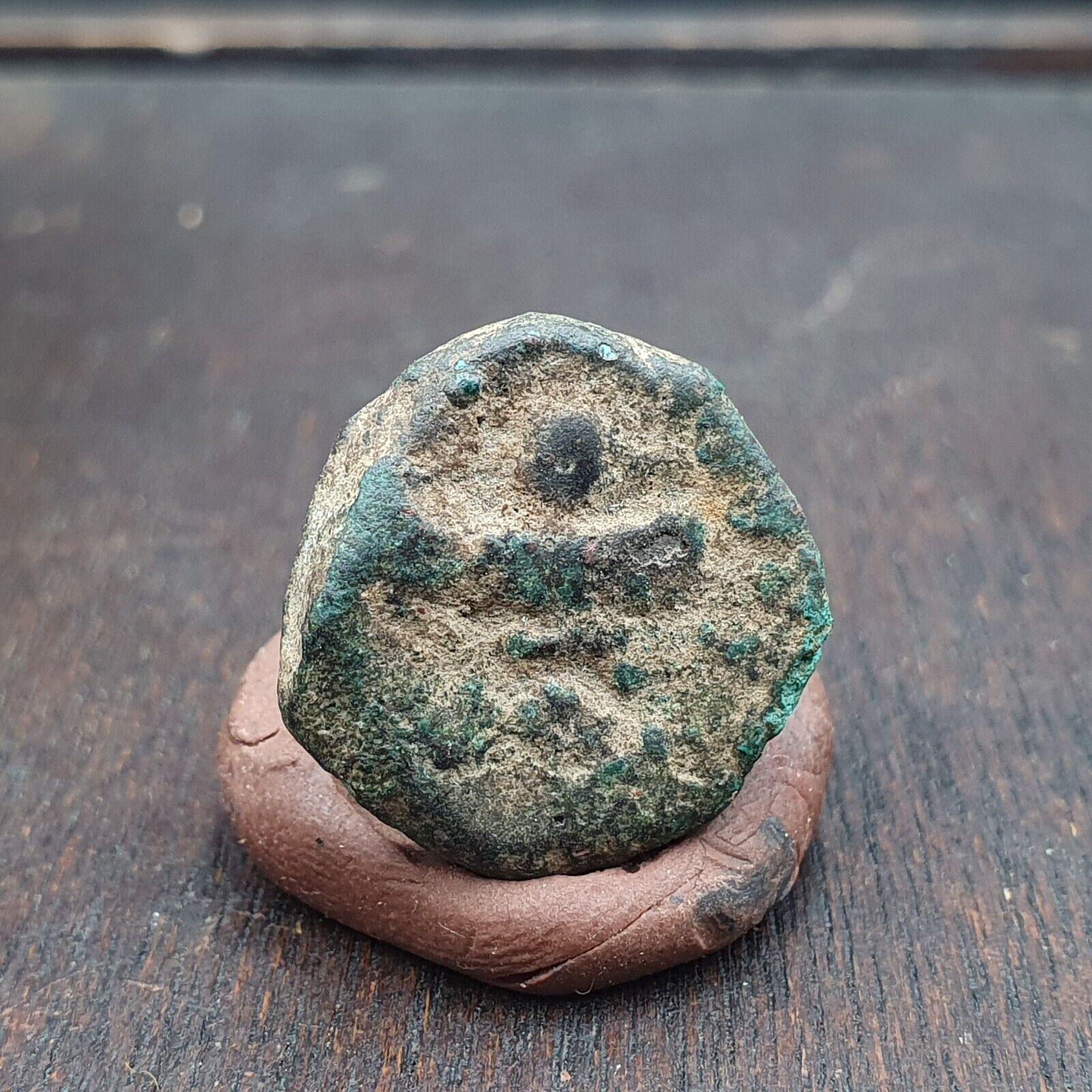 ANCIENT GREEK ROMAN BYZANTINE KUSHAN Coin Green Patina coin CN-8y