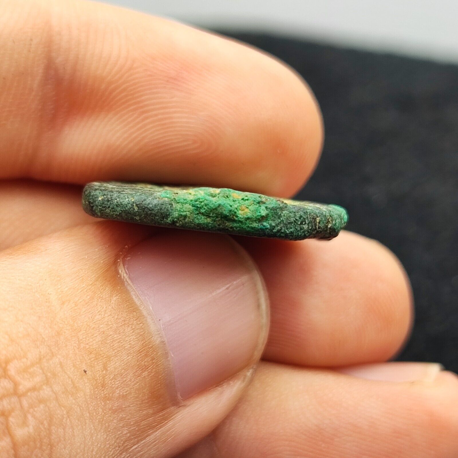 Ancient Antique Rare Indo Greco Greek Kushan Bronze Coin (155-189AD) C-1Y