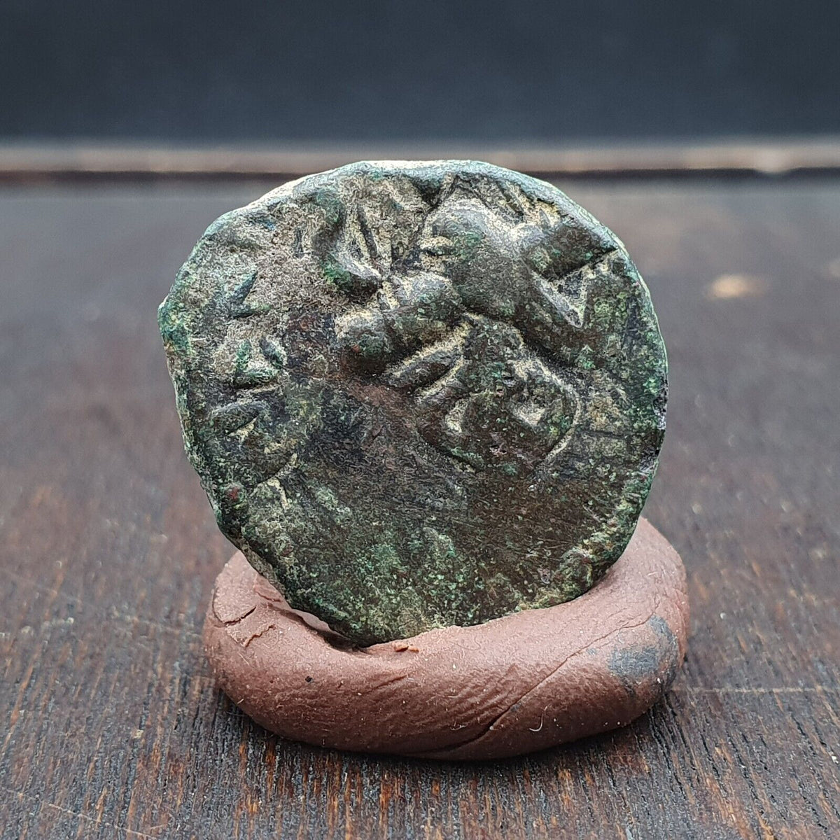 ANCIENT GREEK ROMAN BYZANTINE KUSHAN Coin Green Patina coin CN-7y