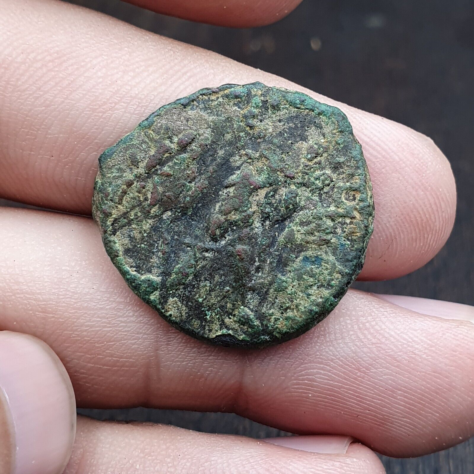 ANCIENT GREEK ROMAN BYZANTINE KUSHAN Coin Green Patina coin CN-7y