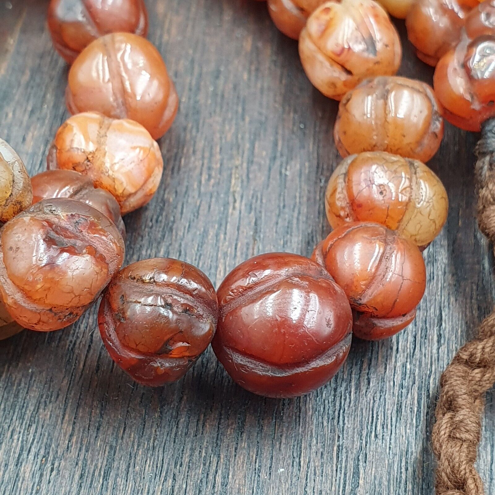 2 Vintage Himalayan Tibetan Carnelian Carved Agate Melon Shape Beads Necklace