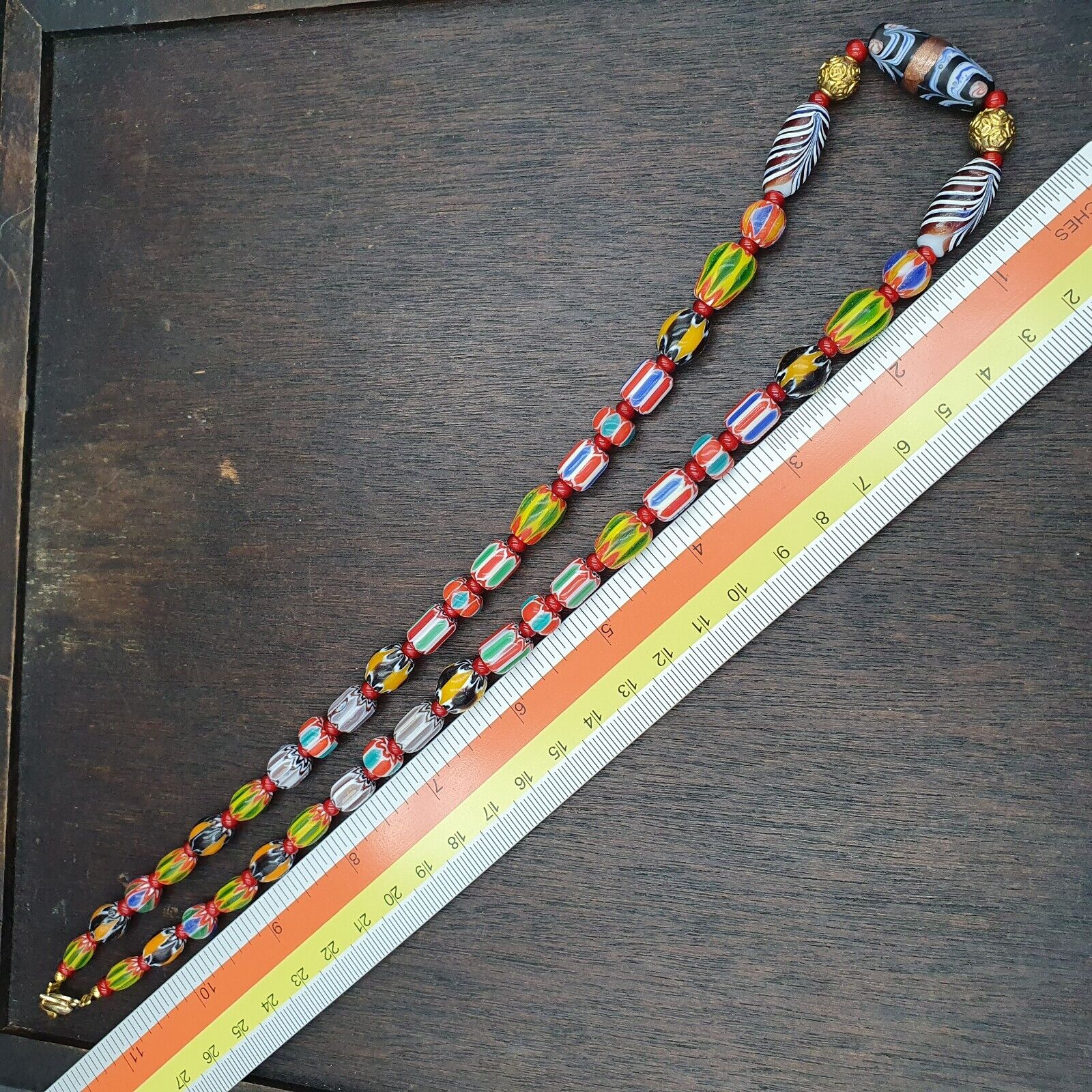 YCH-8 Venetian Style Chevron and White Heart Venetian Feather Beads Necklace