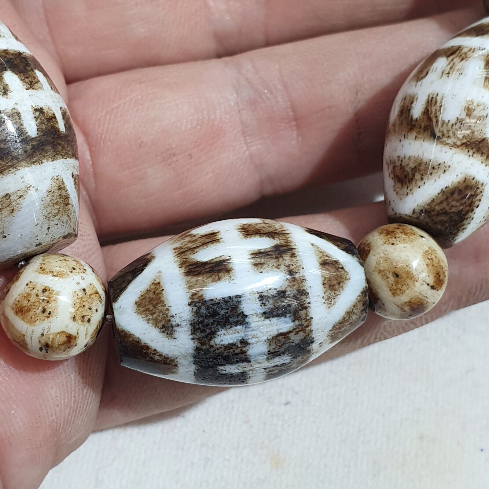 Lot 14 South Asian Old Pumtek pyu beads petrified Wood Stone beads Bracelet
