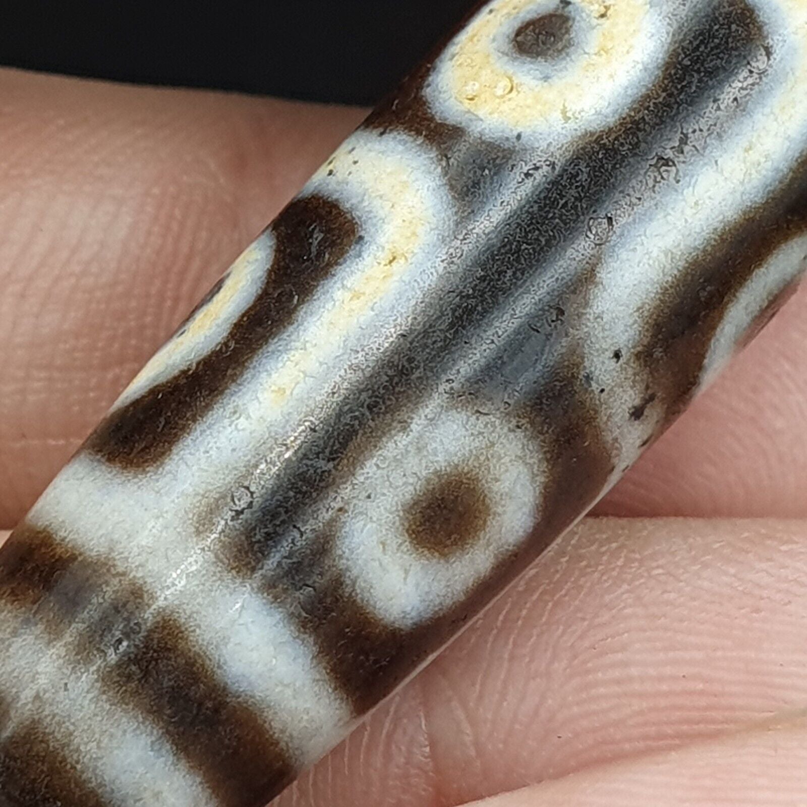 Tibetan Dzi Old White Grey Agate Bead " 9 Eyes " Amulet Pendant Necklace TBA-2