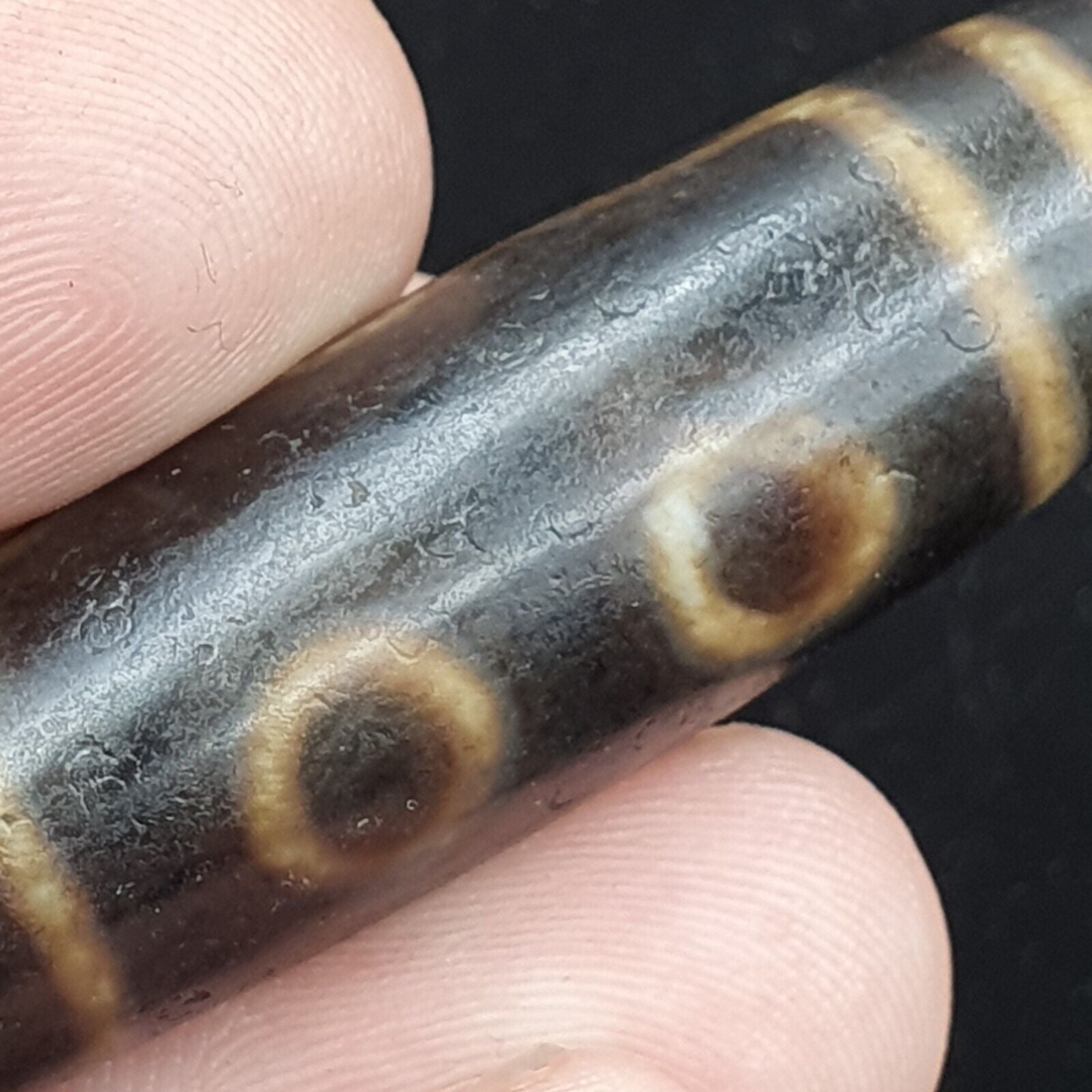 Old Indo Tibetan Agate 5 Eyes in 6 lines Agate stone Dzi Bead Amulet