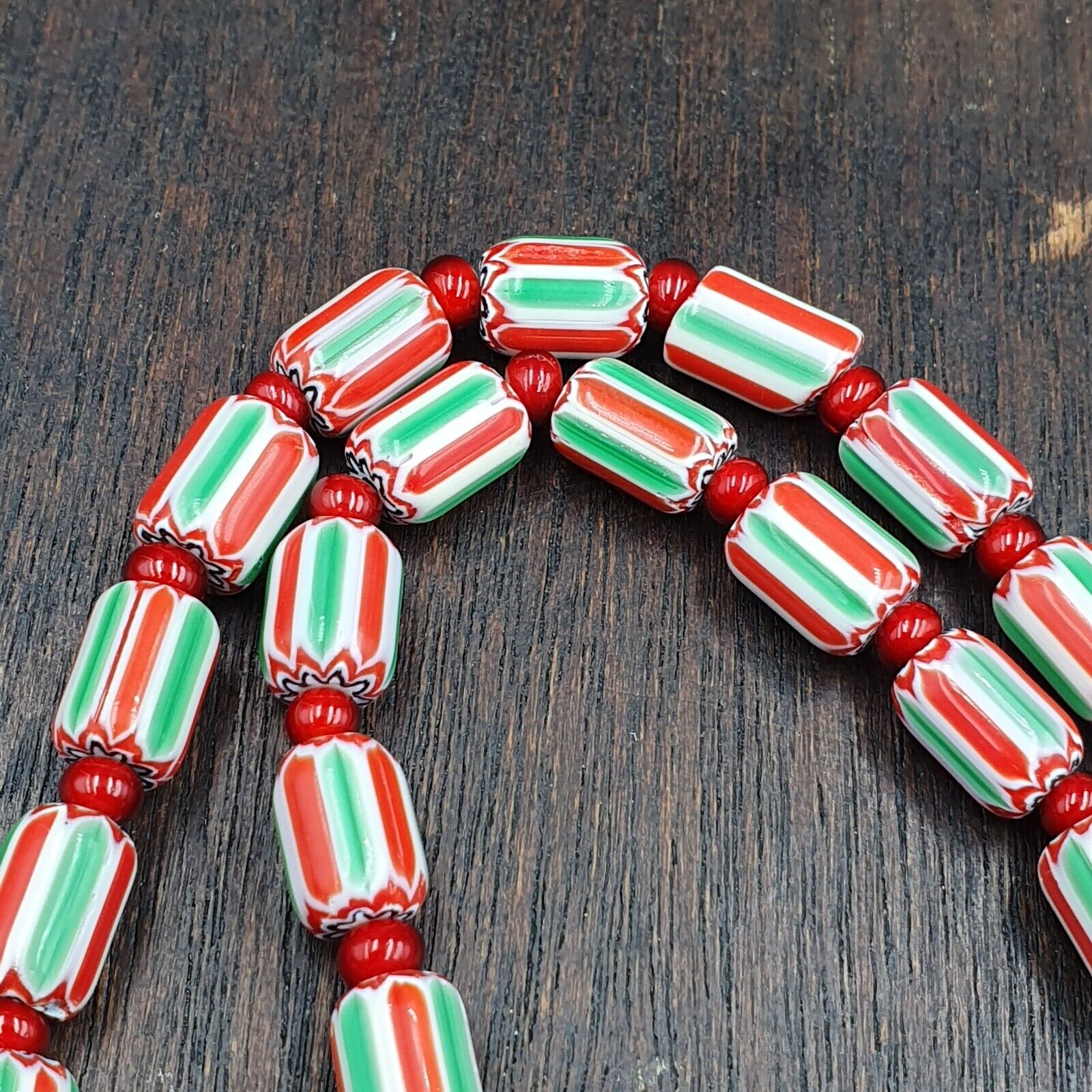 YCH-11 Venetian Inspired Chevron and 4.5mm Red White Heart  Beads Necklace
