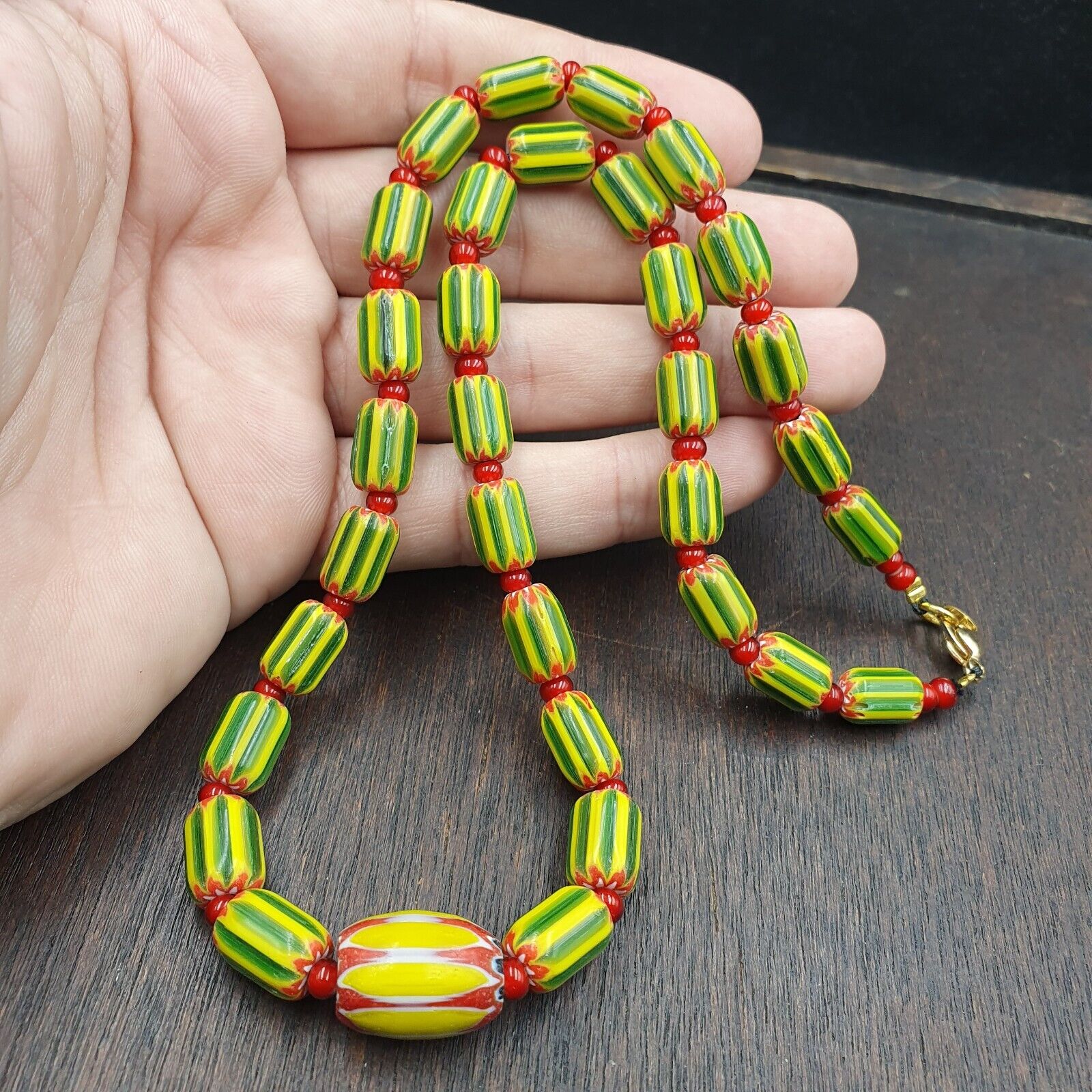 YCH-13 Venetian Inspired Chevron and 4.5mm Red White Heart  Beads Necklace