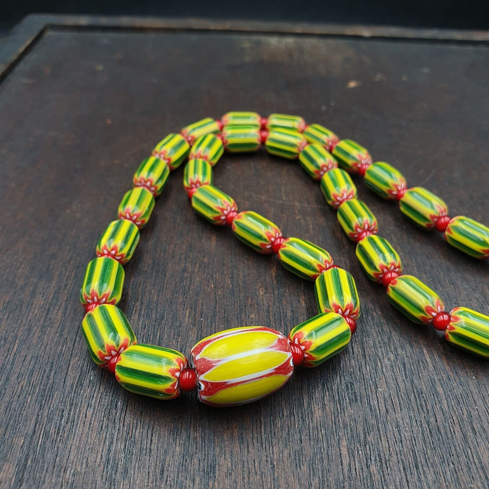 YCH-13 Venetian Inspired Chevron and 4.5mm Red White Heart  Beads Necklace