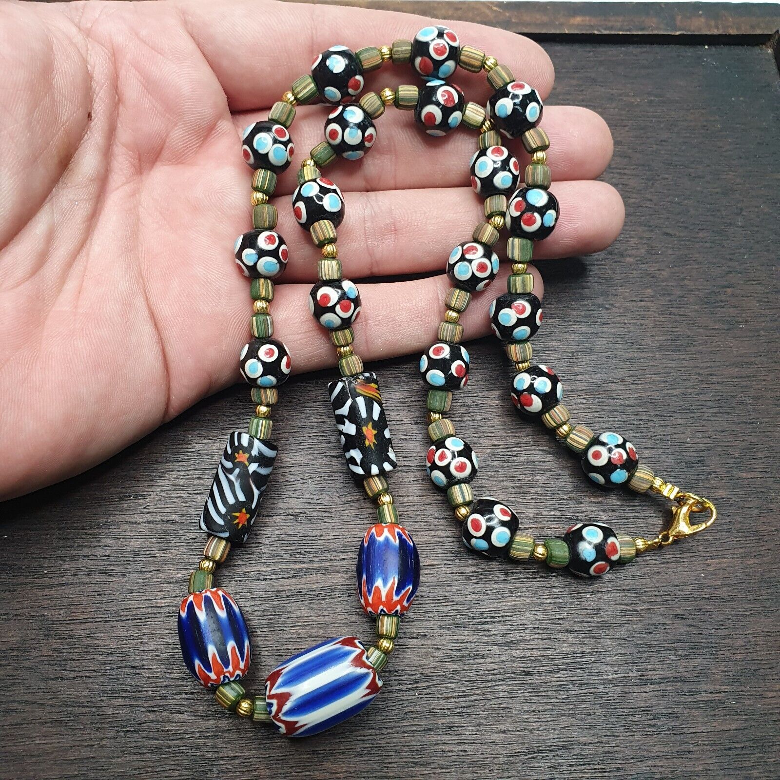 Vintage Venetian Style Chevron Feather Skunk Mix Glass Beads Necklace MX-75