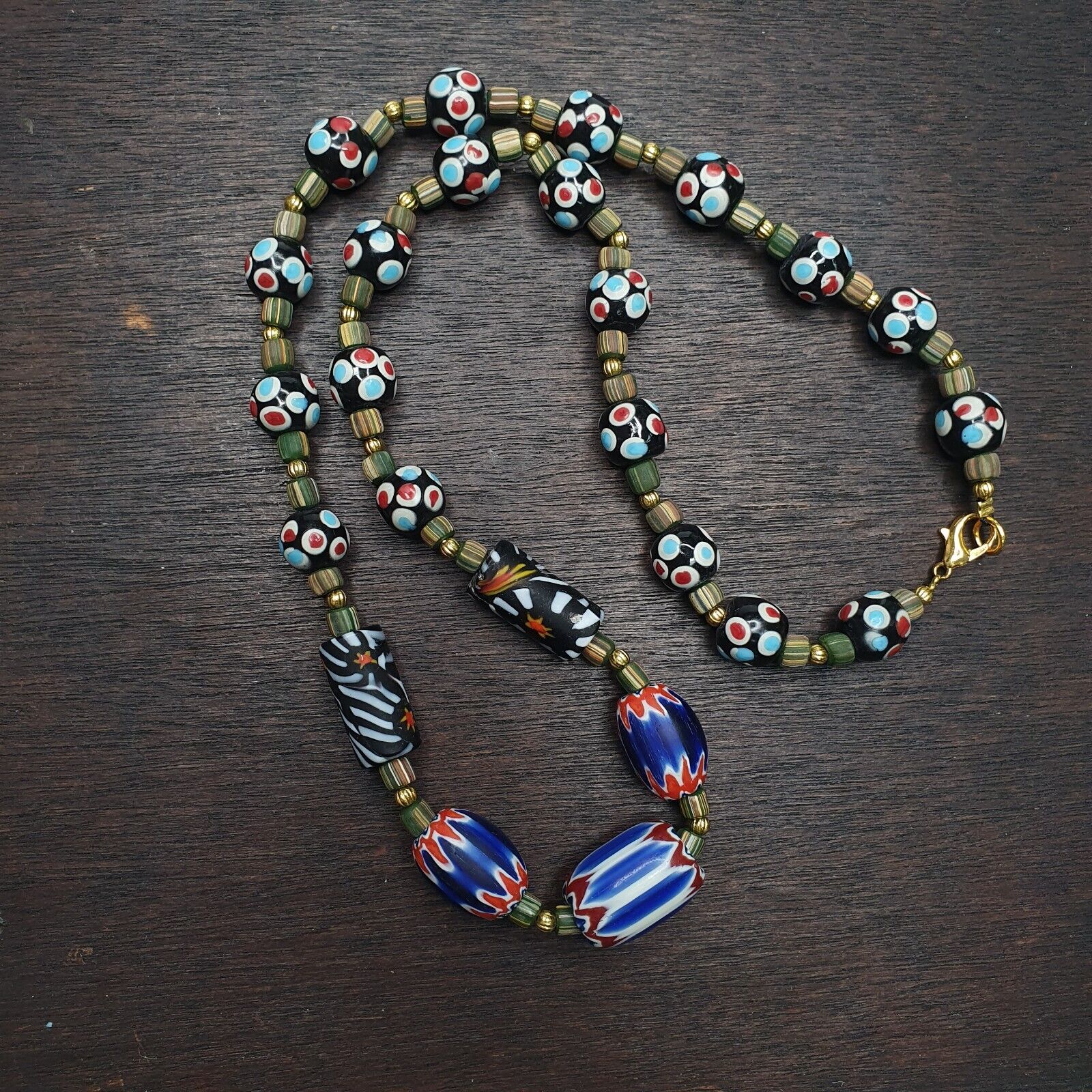 Vintage Venetian Style Chevron Feather Skunk Mix Glass Beads Necklace MX-75