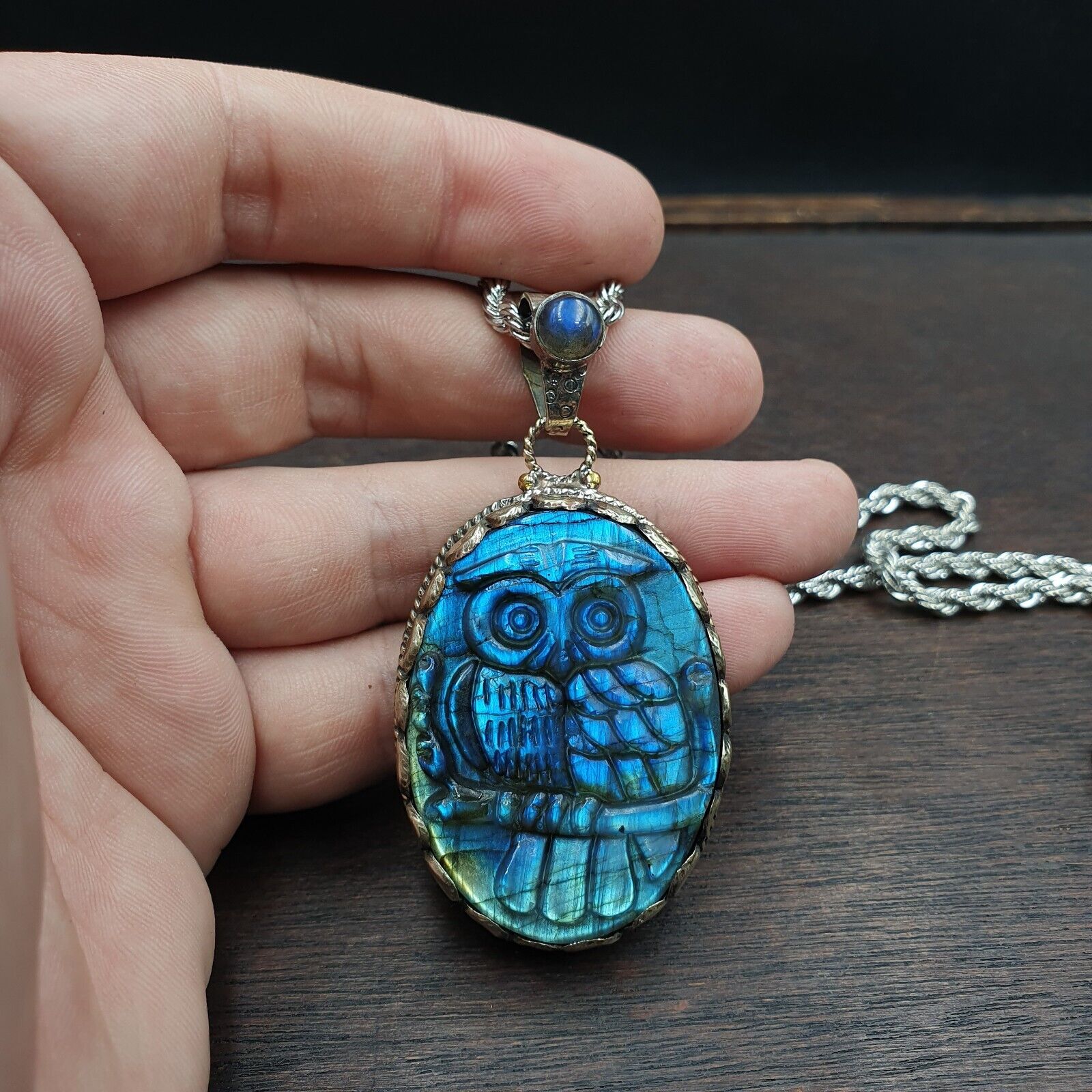 BIG MEN'S VINTAGE Natural Blue Fire Carving Labradorite Owl Figurine Necklace 2