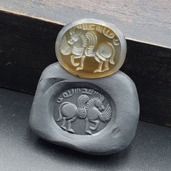 Antique AGATE SEAL BEAD Horse, Animals Intaglio Stamp Cabochon For Ring Pandent