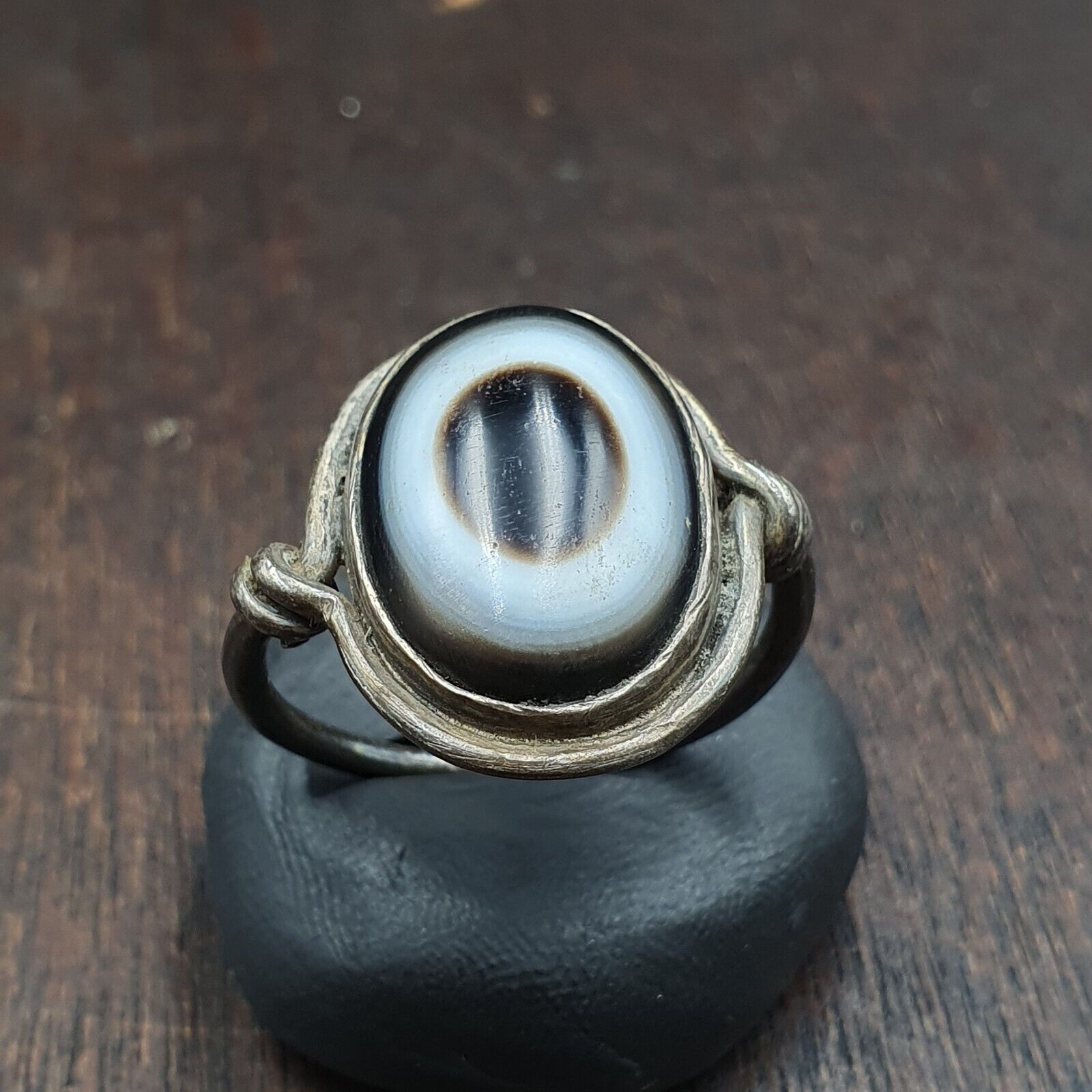 Antique Tibetan Luk Mik Eye Agate Stone 925 Sterling Silver Ring