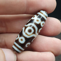 Vintage Old Himalayan Indo Tibetan 15 Eyes Agate Beads Unique pattern