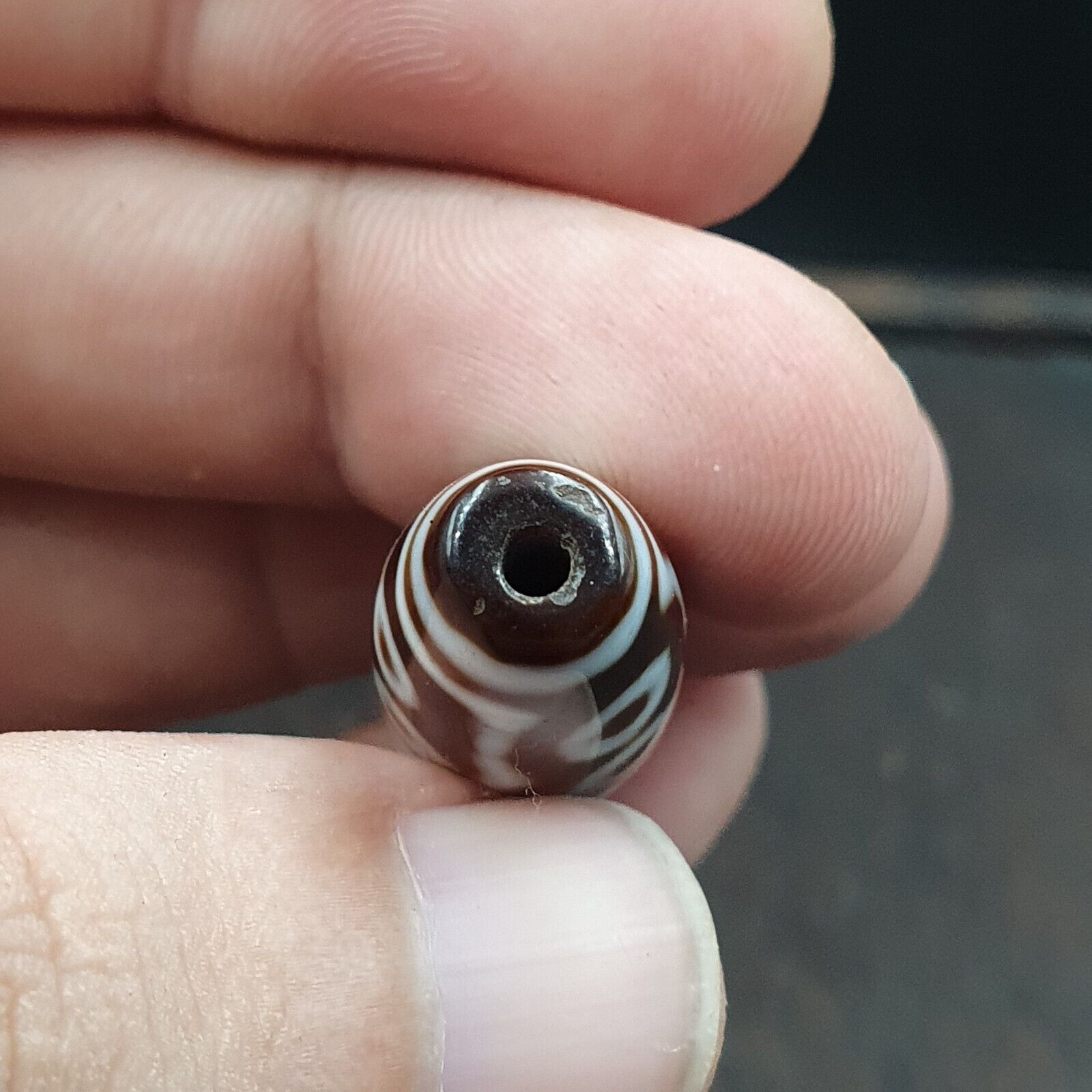 Vintage Old Himalayan Indo Tibetan 15 Eyes Agate Beads Unique pattern