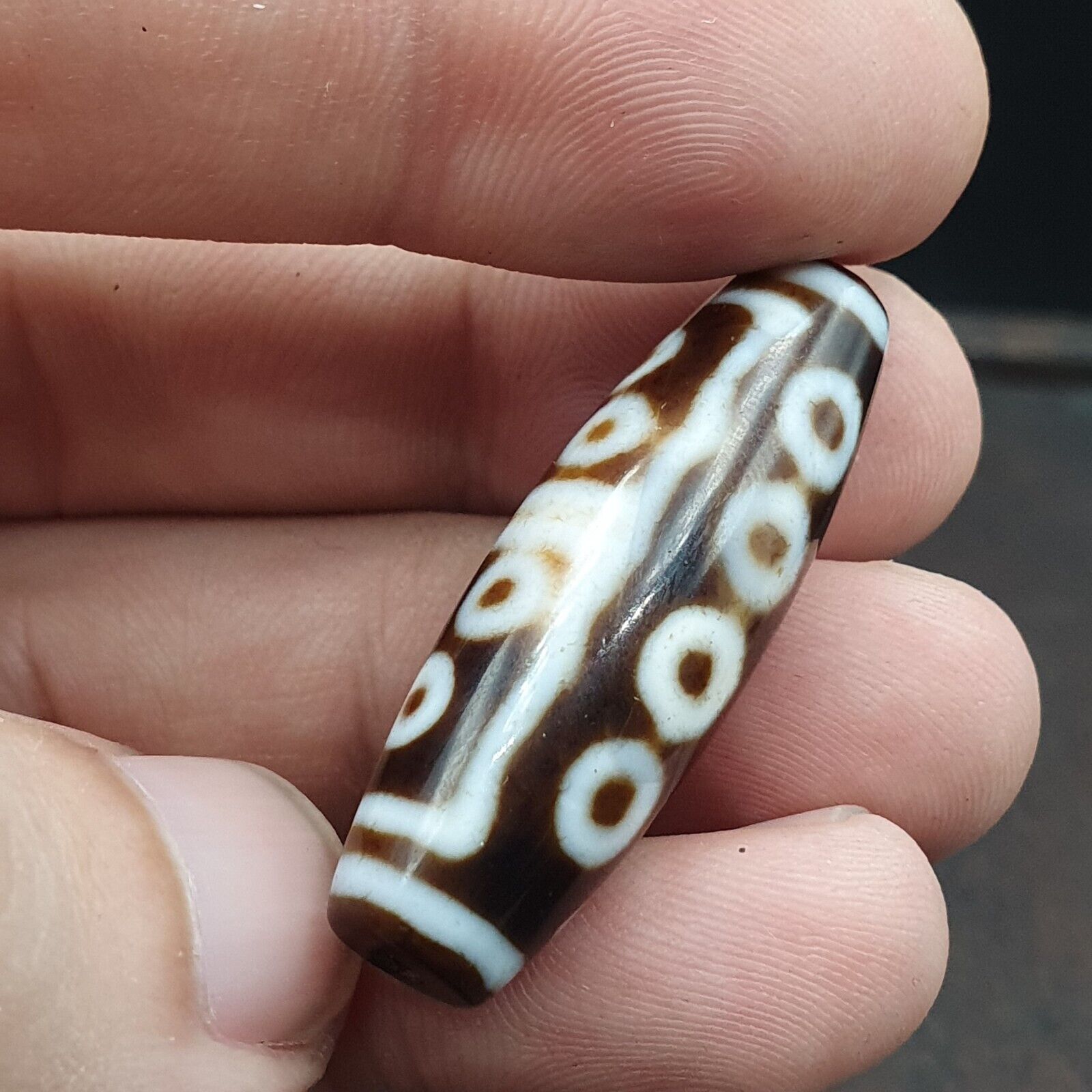 Vintage Old Himalayan Indo Tibetan 15 Eyes Agate Beads Unique pattern