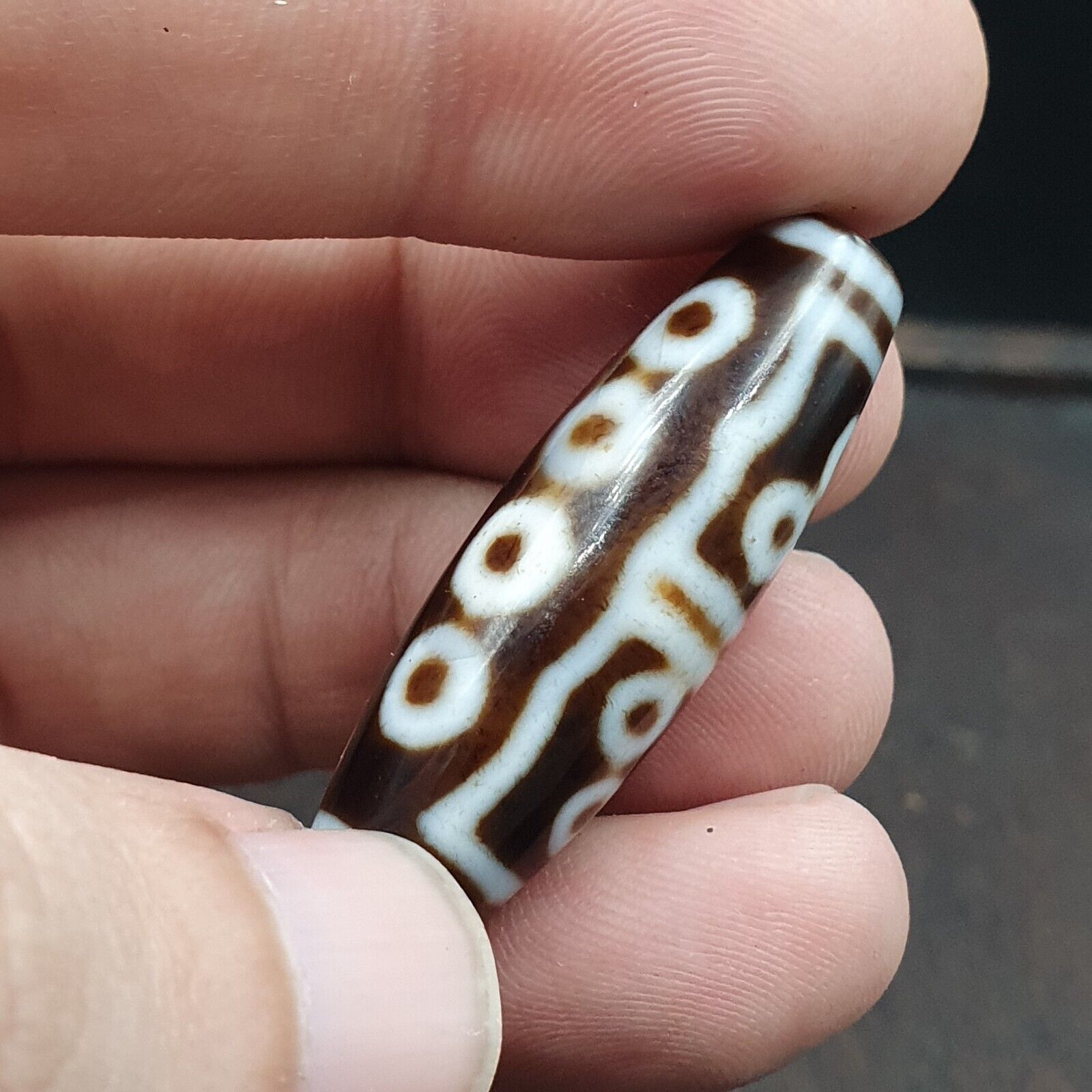 Vintage Old Himalayan Indo Tibetan 15 Eyes Agate Beads Unique pattern