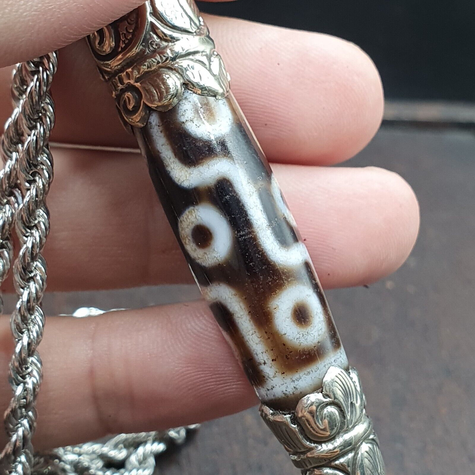 9 falling Eyes Tibetan Silver Nepalese dzi Agate bead pendant Necklace TB-1