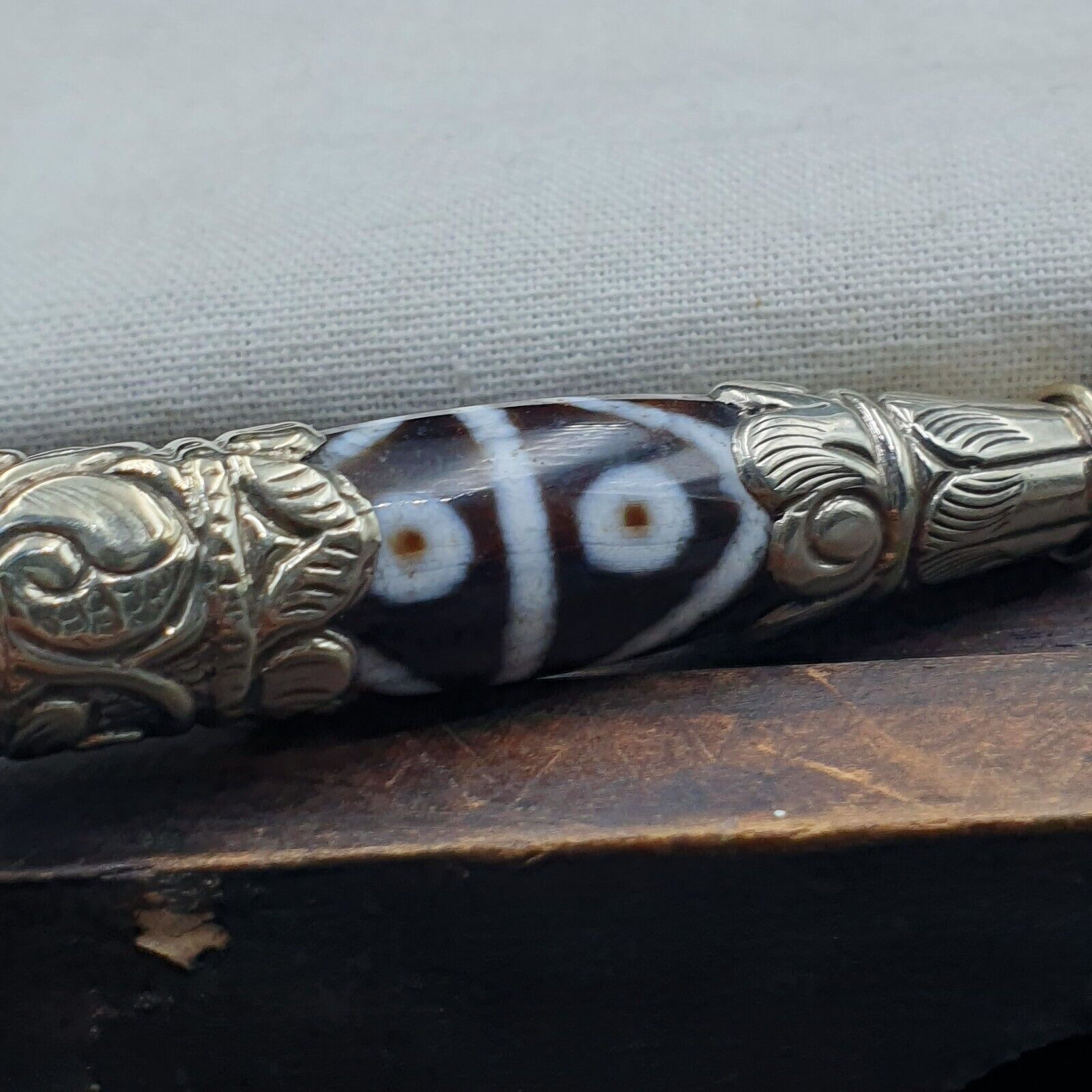 Rare 8 Eyes Tibetan Nepalese Agate bead dzi pendant Necklace TBN-8EY