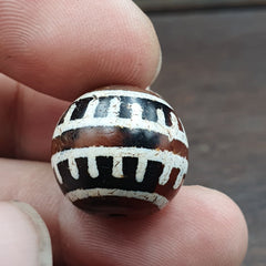 Antique Himalayan Indo Tibetan Etched Agate Bead 17mm ETC-11-3