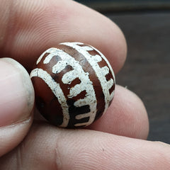 Antique Himalayan Indo Tibetan Etched Agate Bead 17mm ETC-11-3