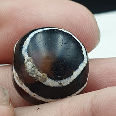 ETC-11-2 Antique Tibetan Etched Agate Bead Decorated Carnelian Beads