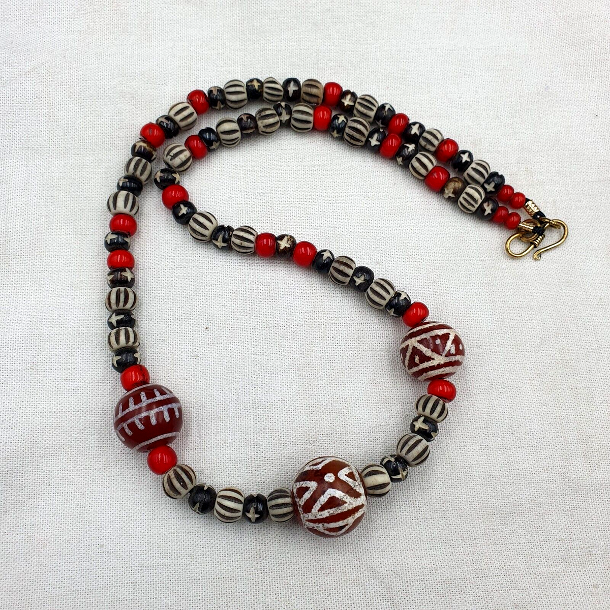 BEAUTIFUL LOT Antique Himalayan Indo Tibetan Etched Agate Beads lot Necklace