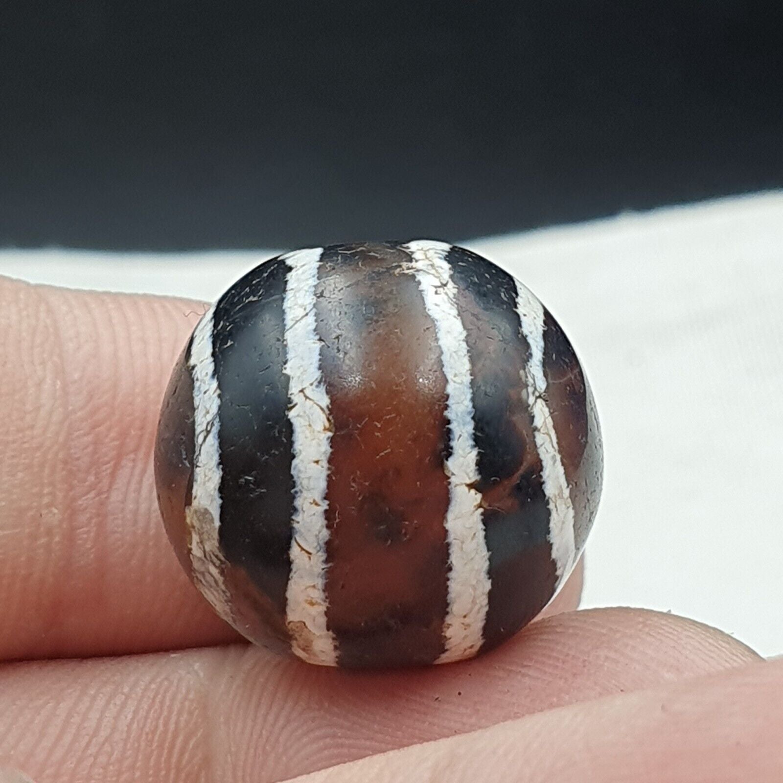 ETC-11-2 Antique Tibetan Etched Agate Bead Decorated Carnelian Beads