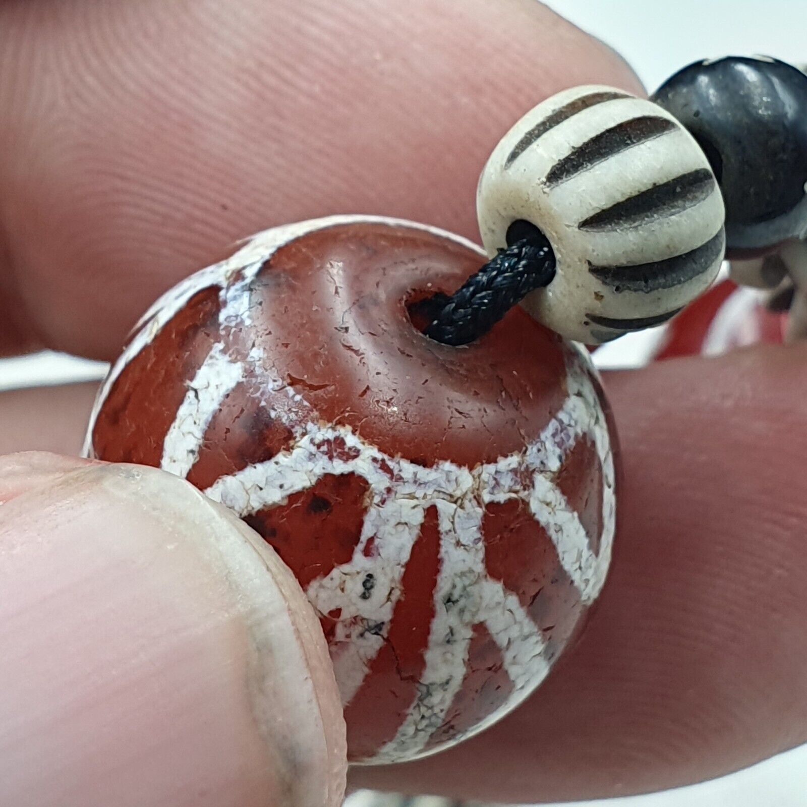 BEAUTIFUL LOT Antique Himalayan Indo Tibetan Etched Agate Beads lot Necklace