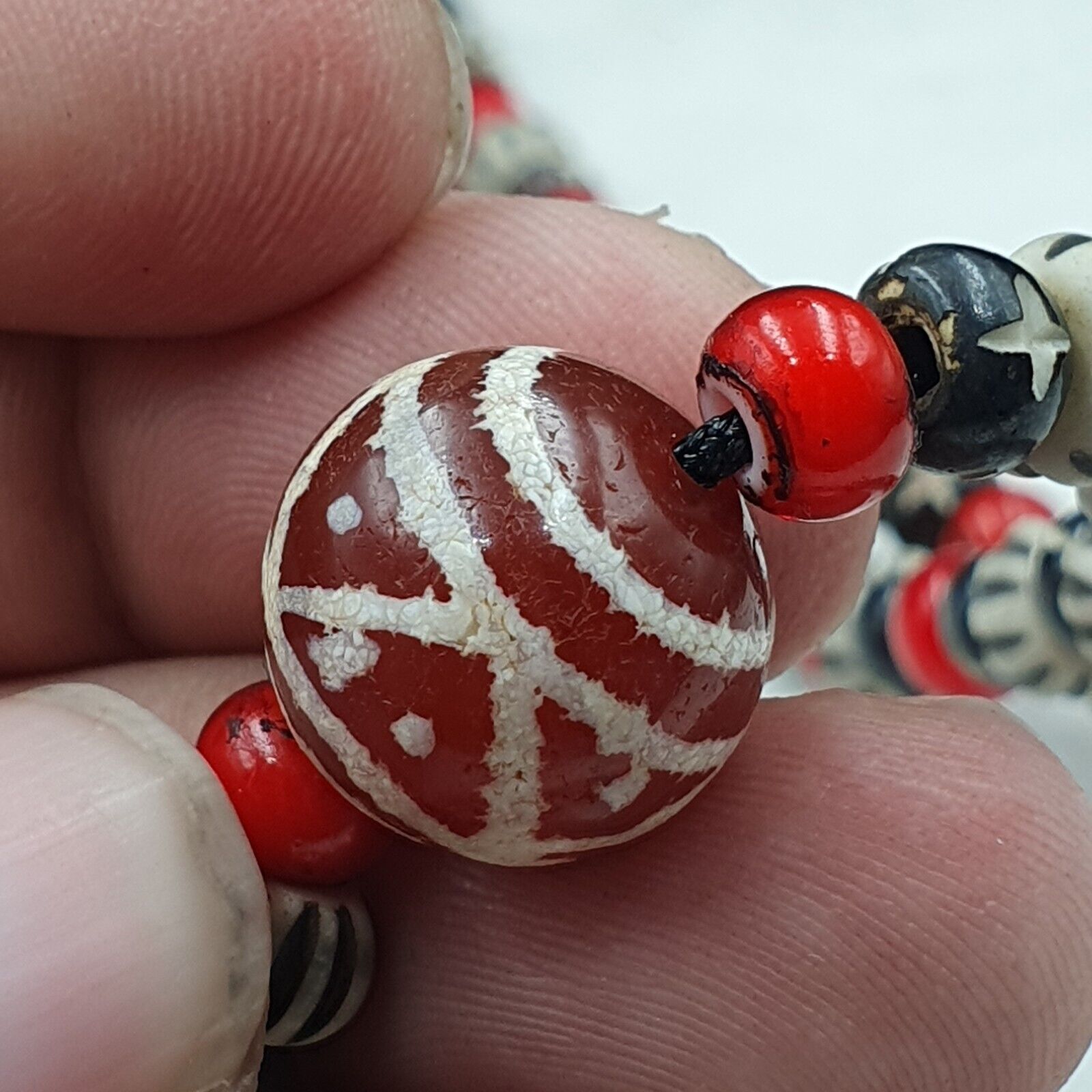 BEAUTIFUL LOT Antique Himalayan Indo Tibetan Etched Agate Beads lot Necklace